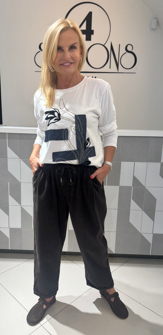 Smulkaus velvetinio audinio kelnės didesniam  dydžiui (K518)