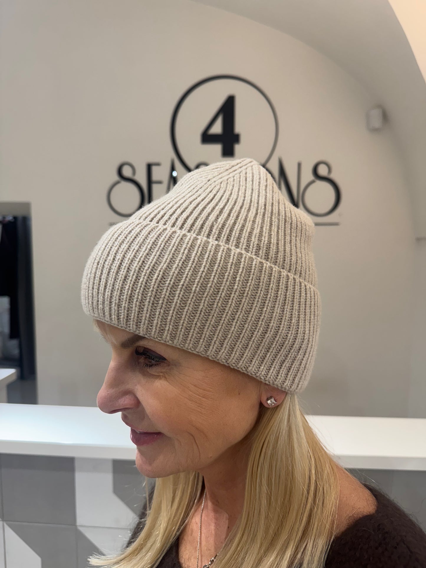 Kepurės ir šaliko komplektukas su kašmyro vilna (D85)