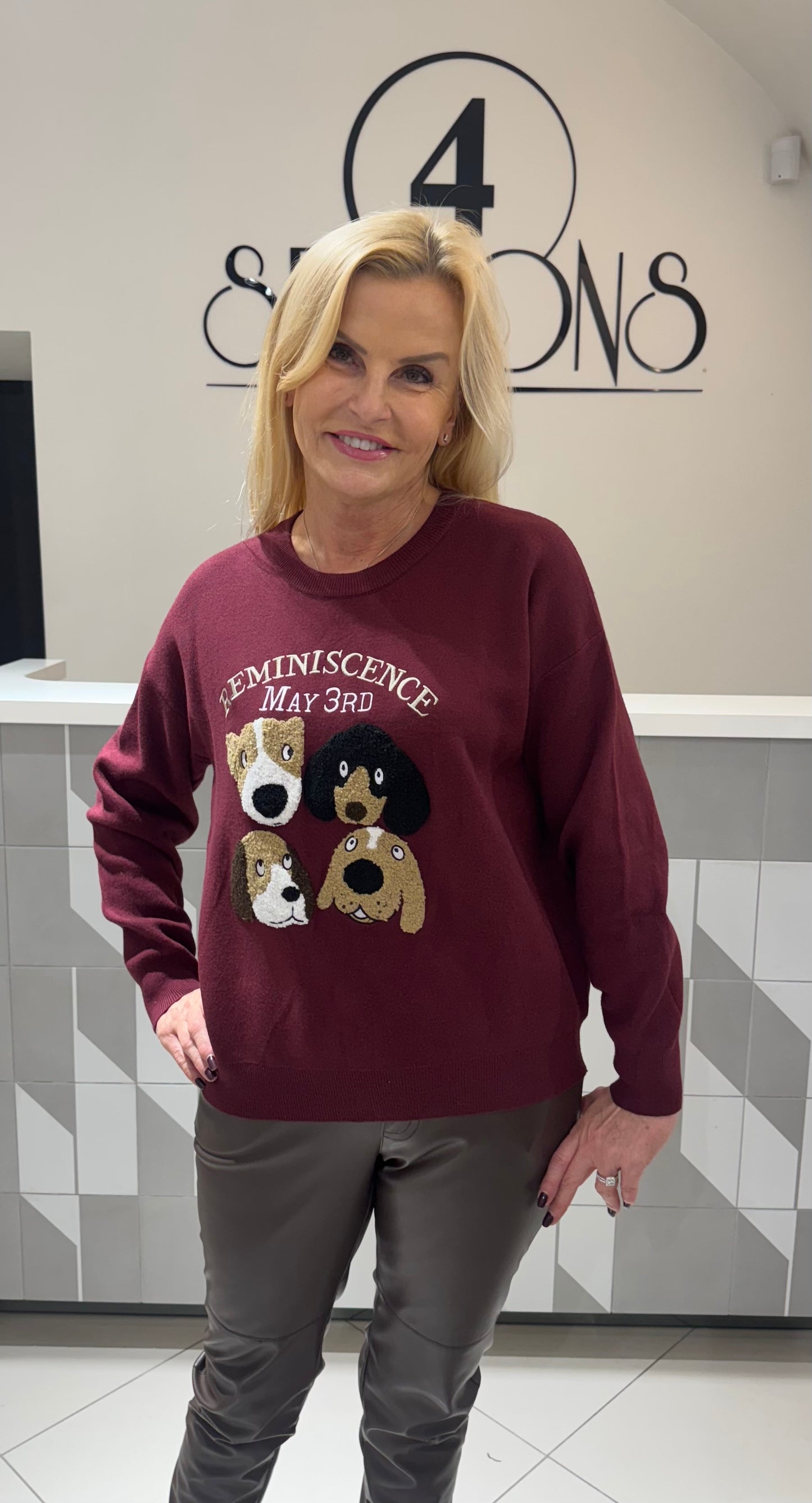 Megztukas su šuniukais (M475)