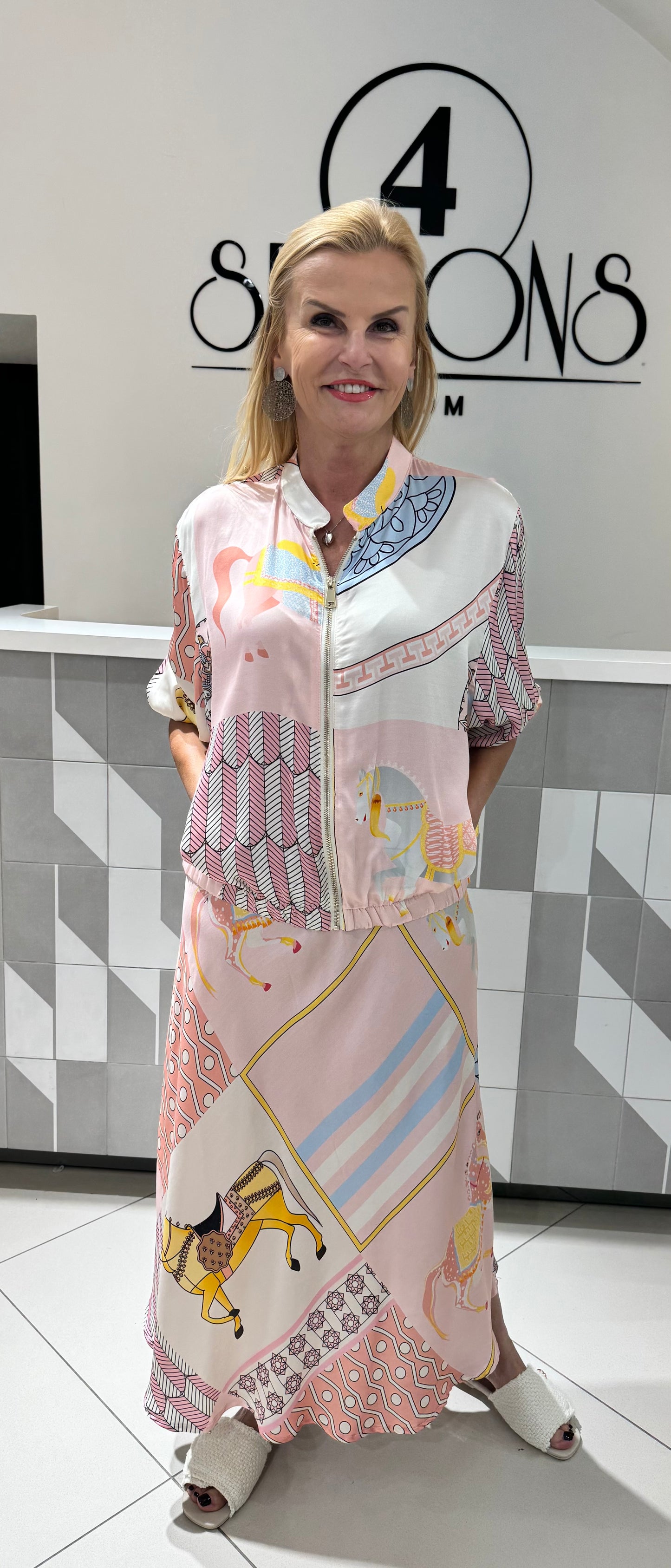 Švarkas-bomberis (Sv163)