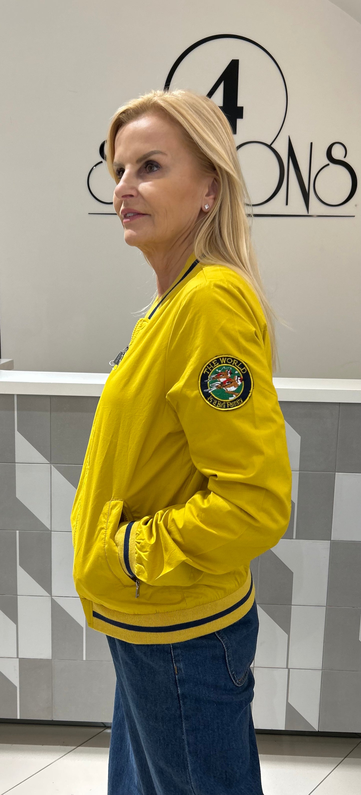 Vasarinė striukė/bomberis (b283)