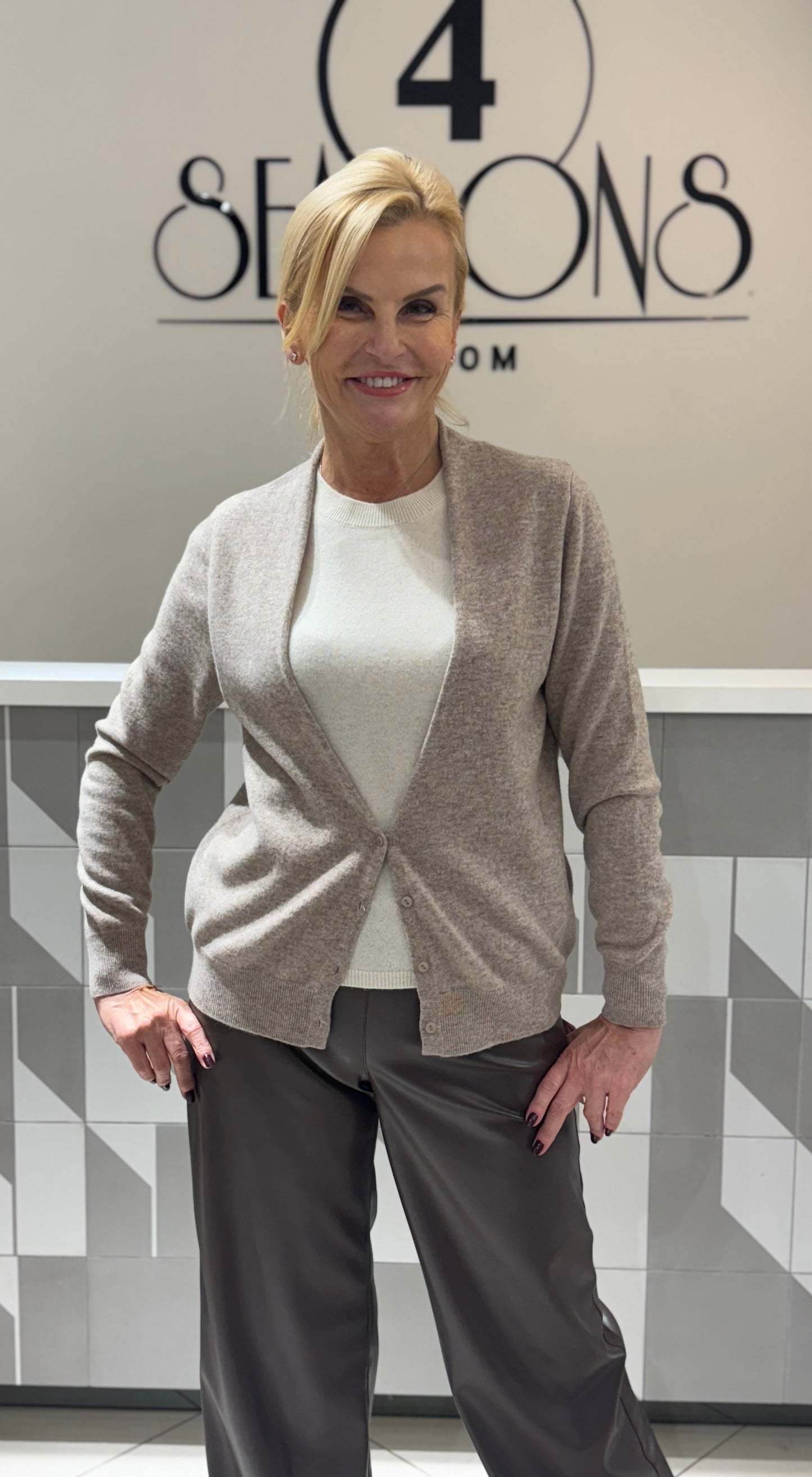 Dvigubas kašmyro vilnos megztukas (M473)