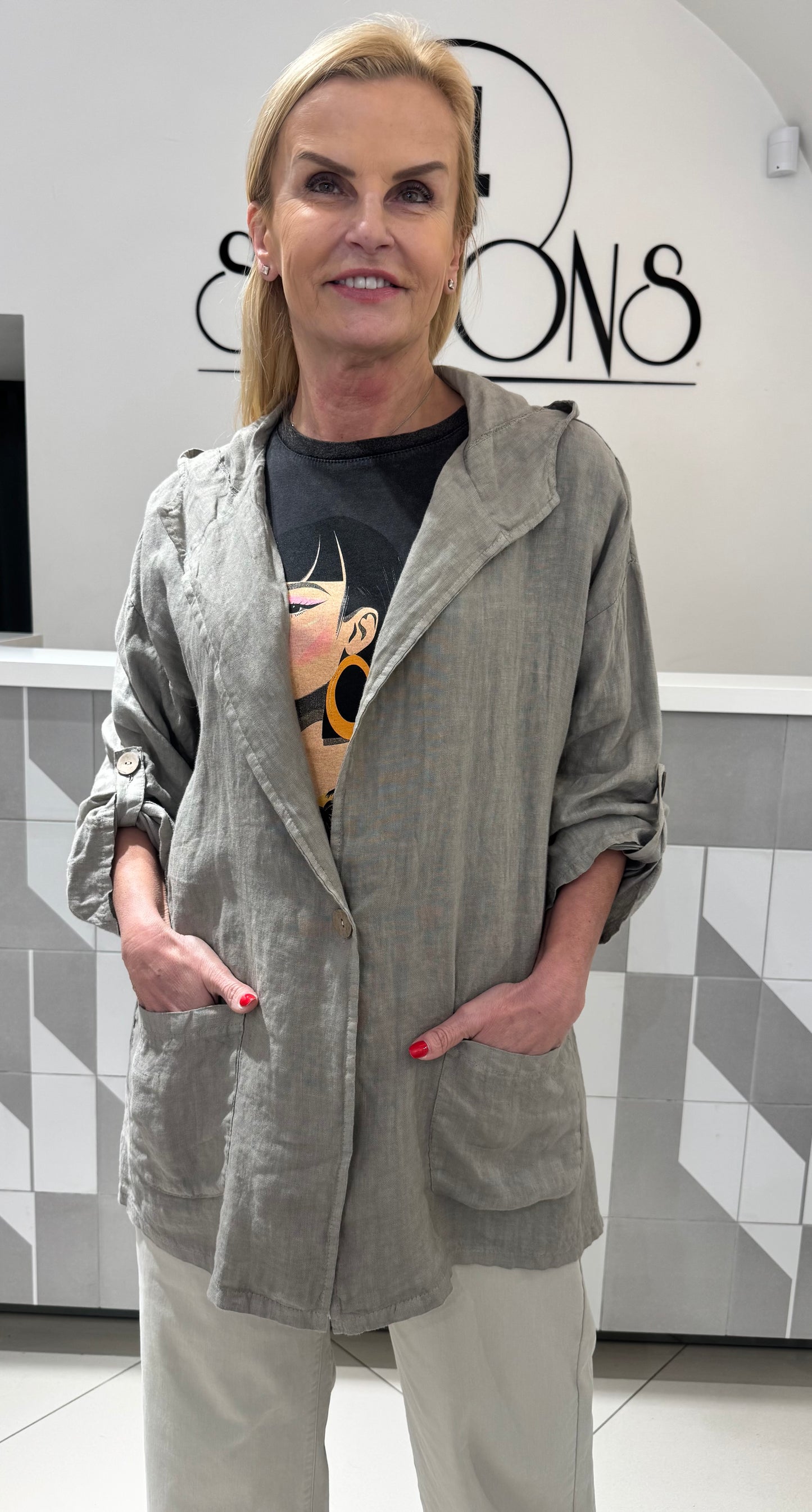 Lininis švarkas su goubtuvu (Sv169)