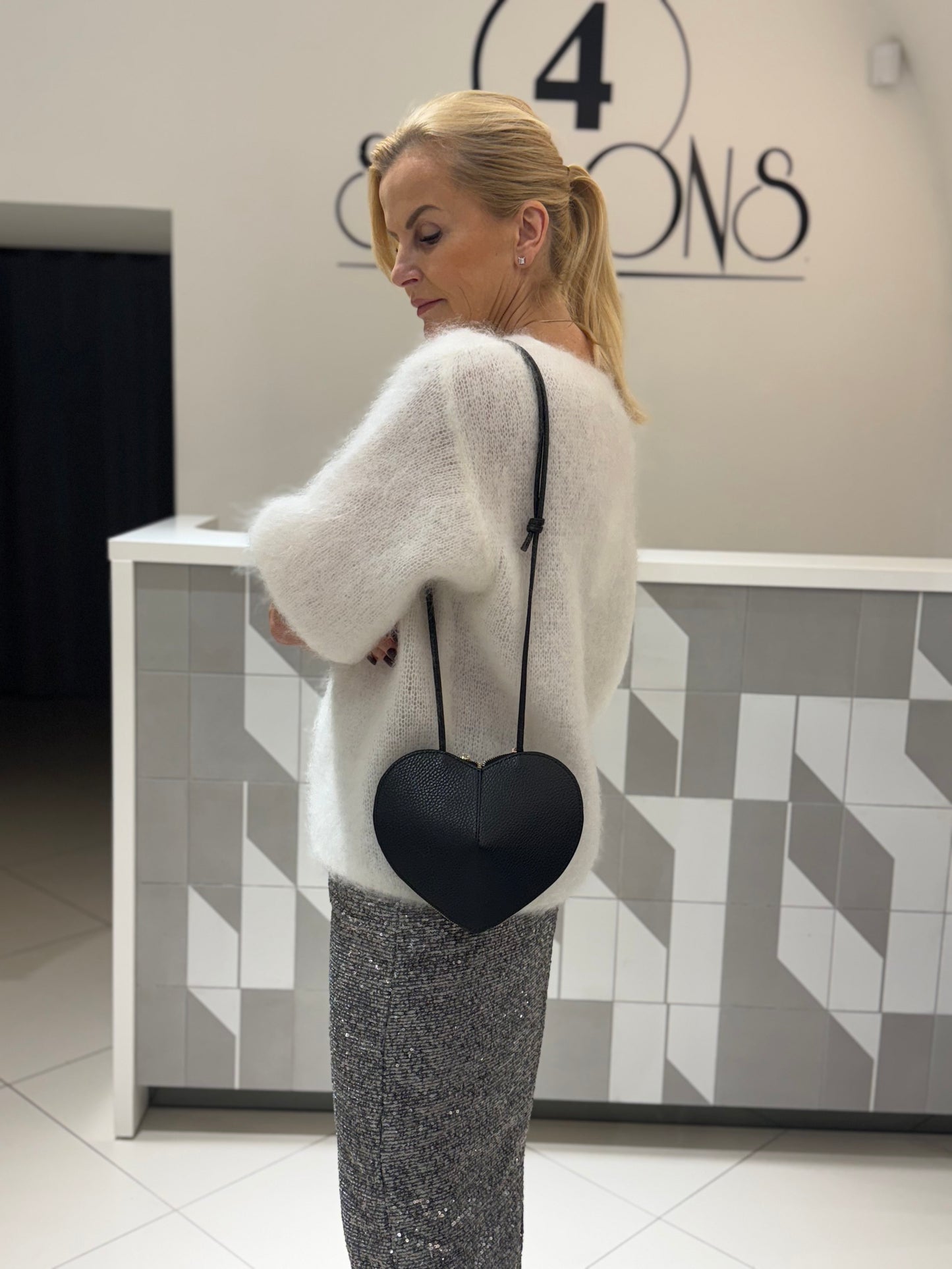 Rankinė širdelės formos