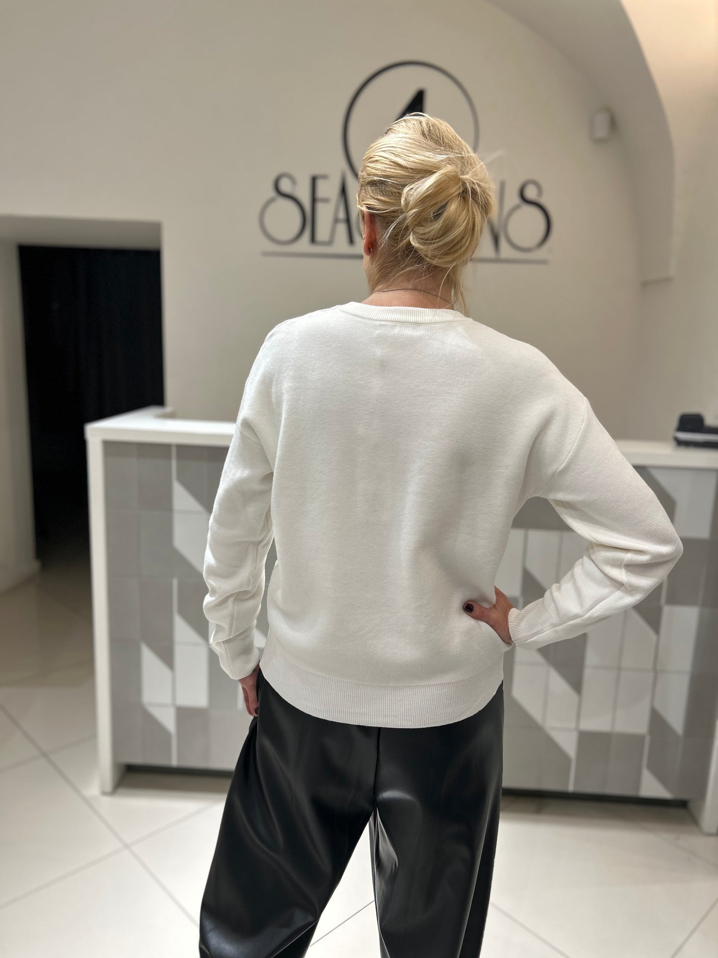 Megztukas su šuniukais (M475)