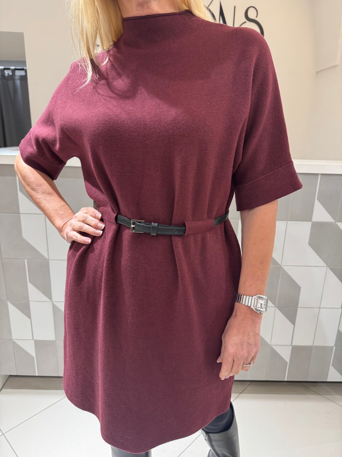 Suknelė su diržiuku (S179)