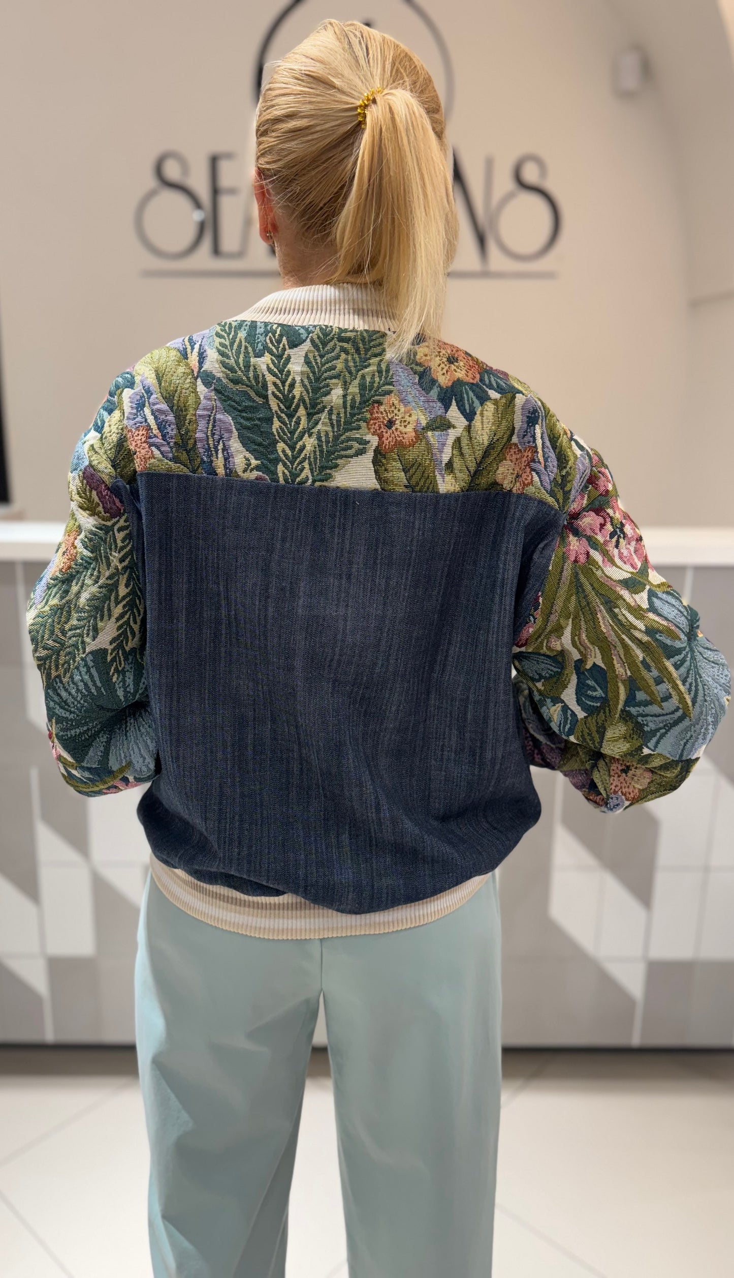 Striukė -bomberis su džinsiniu audiniu (Sv158)