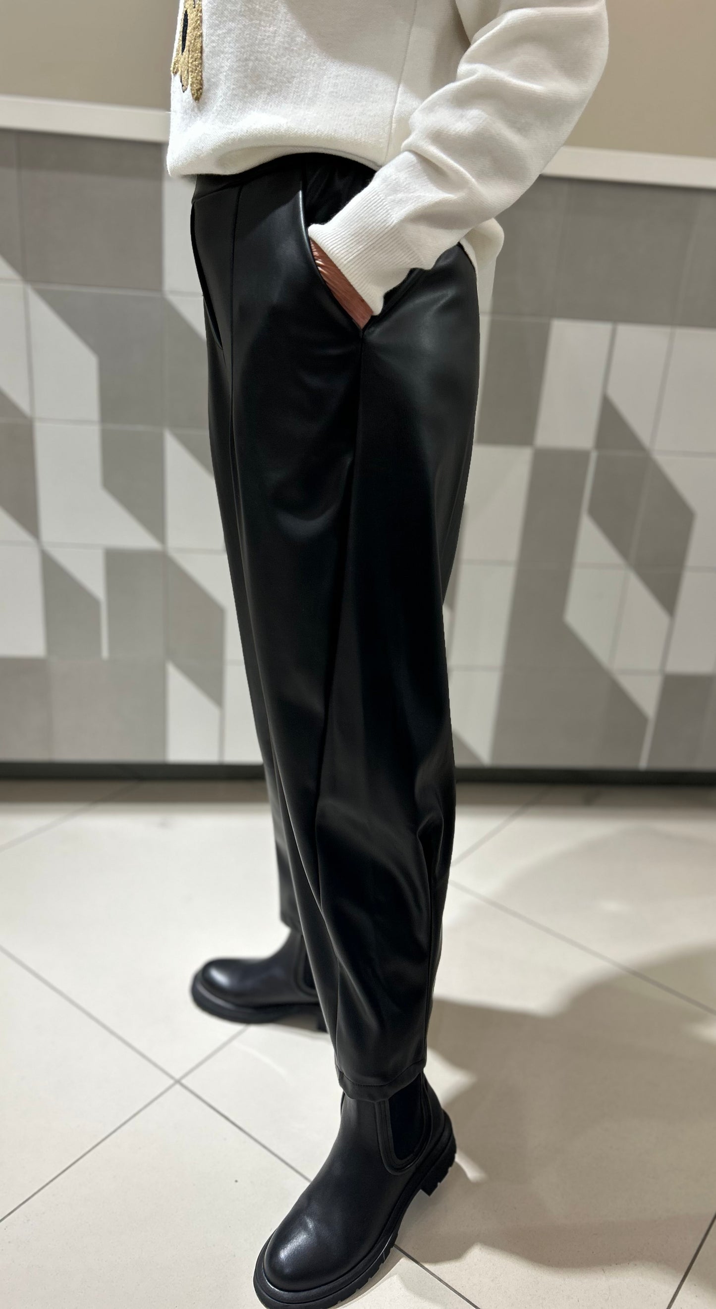 Eko odos kelnės (K543)modelis didintas