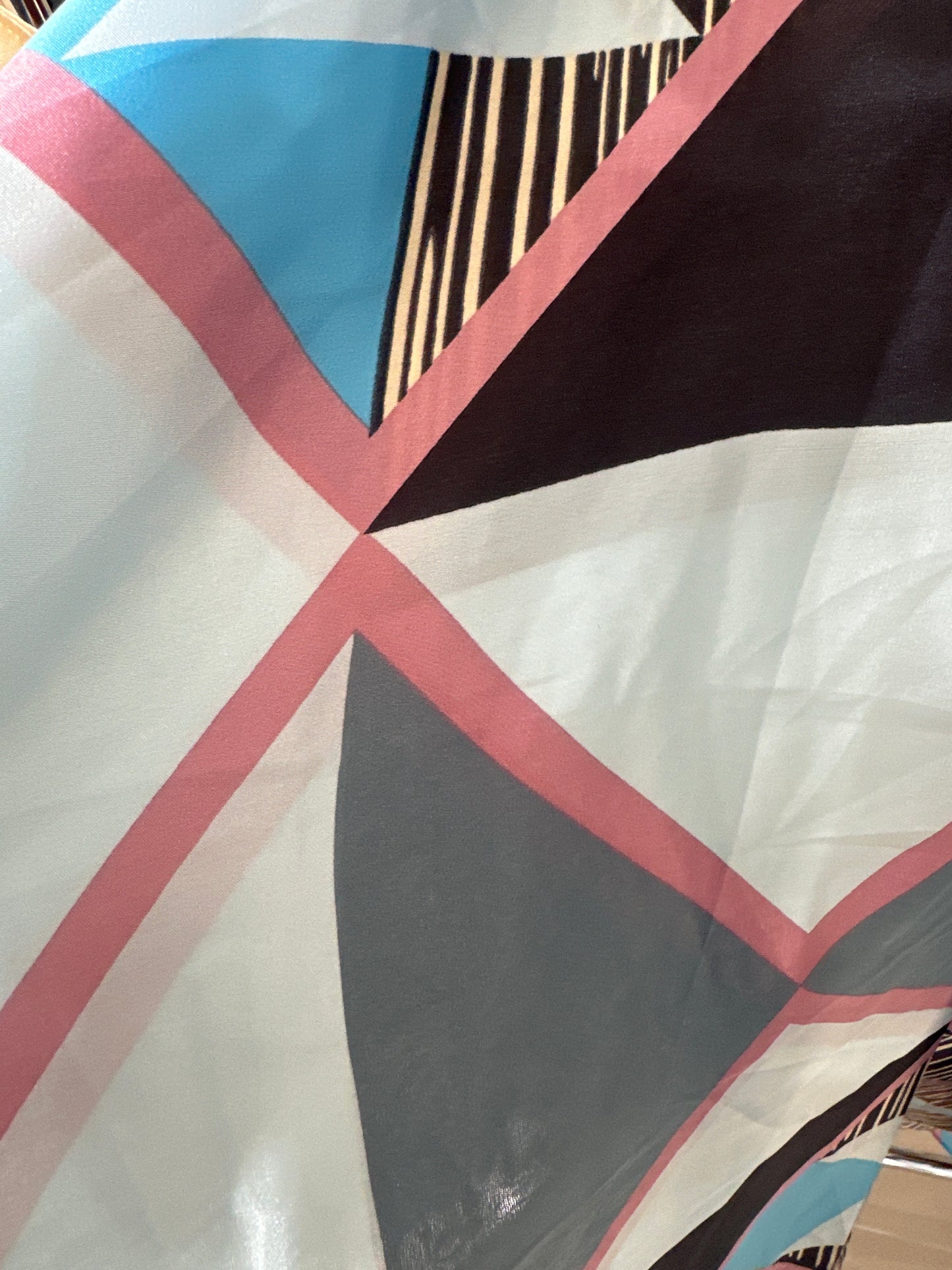 Tunika su V iškirpte (T24)