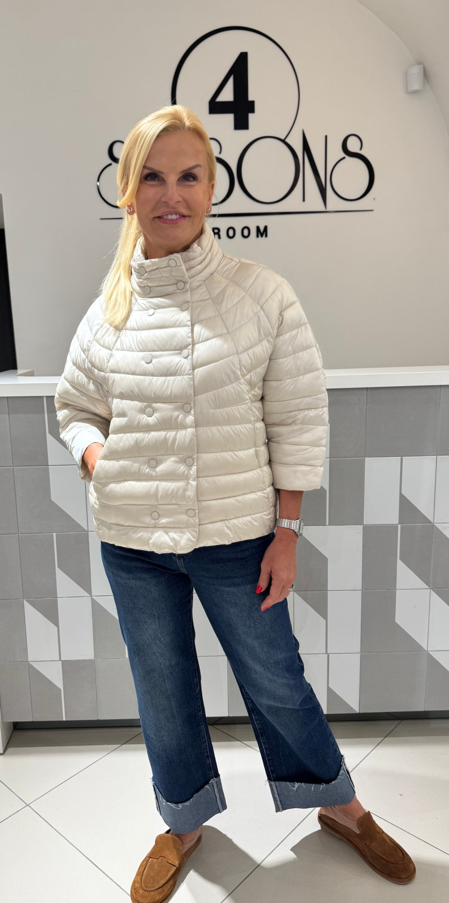 Trumpa striukė (B143)