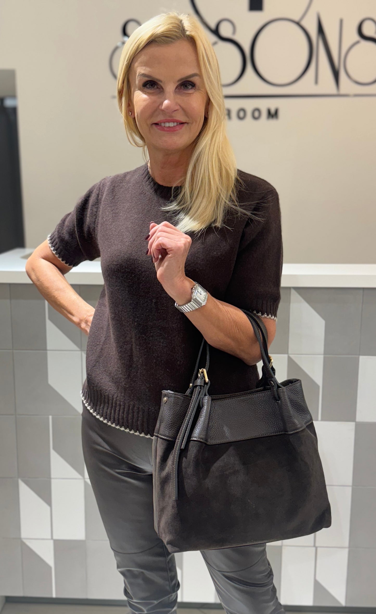 Rankinė skeltinės odos(R70)