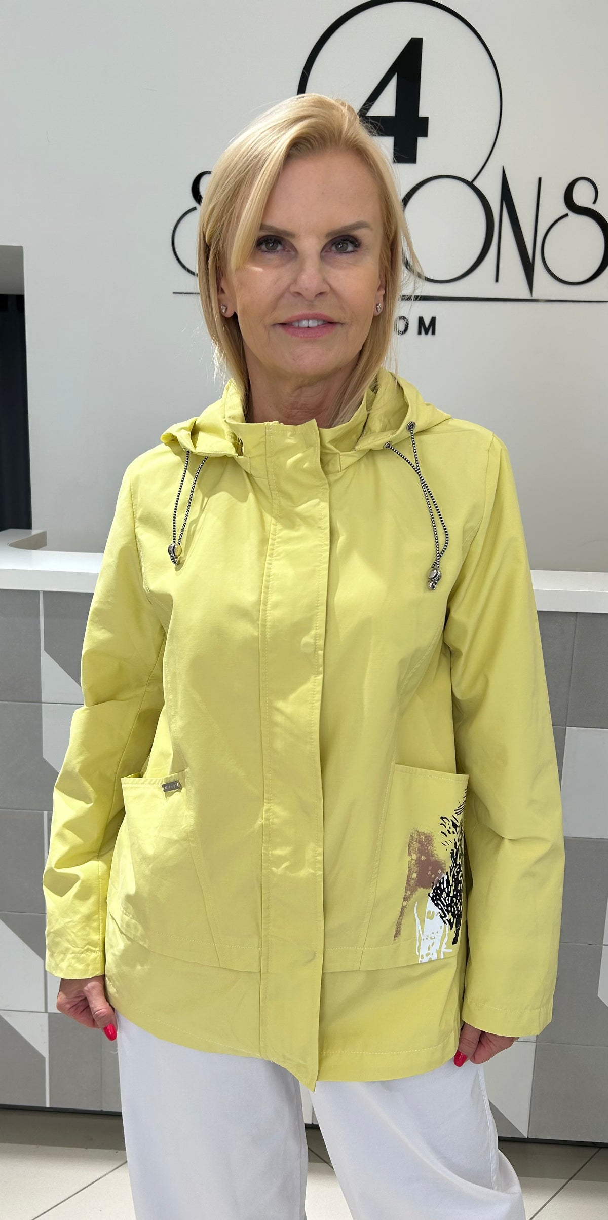 Vasarinė striukė (b280)