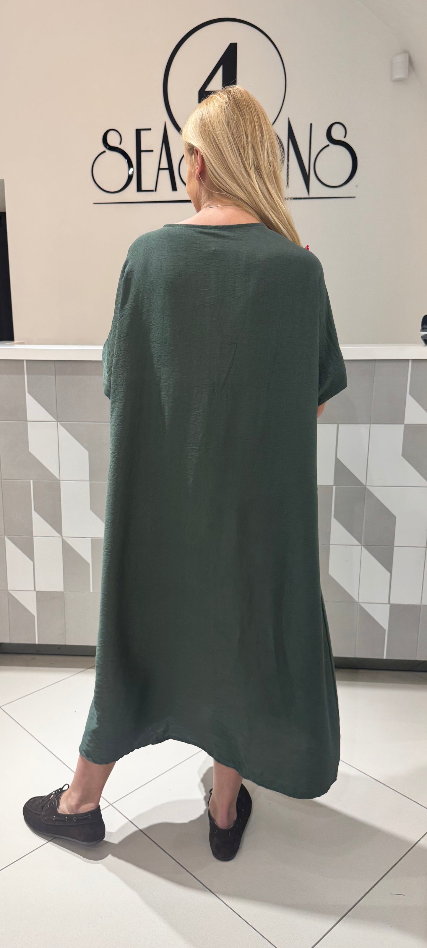 Suknelė  didesniam dydžiui (S237)