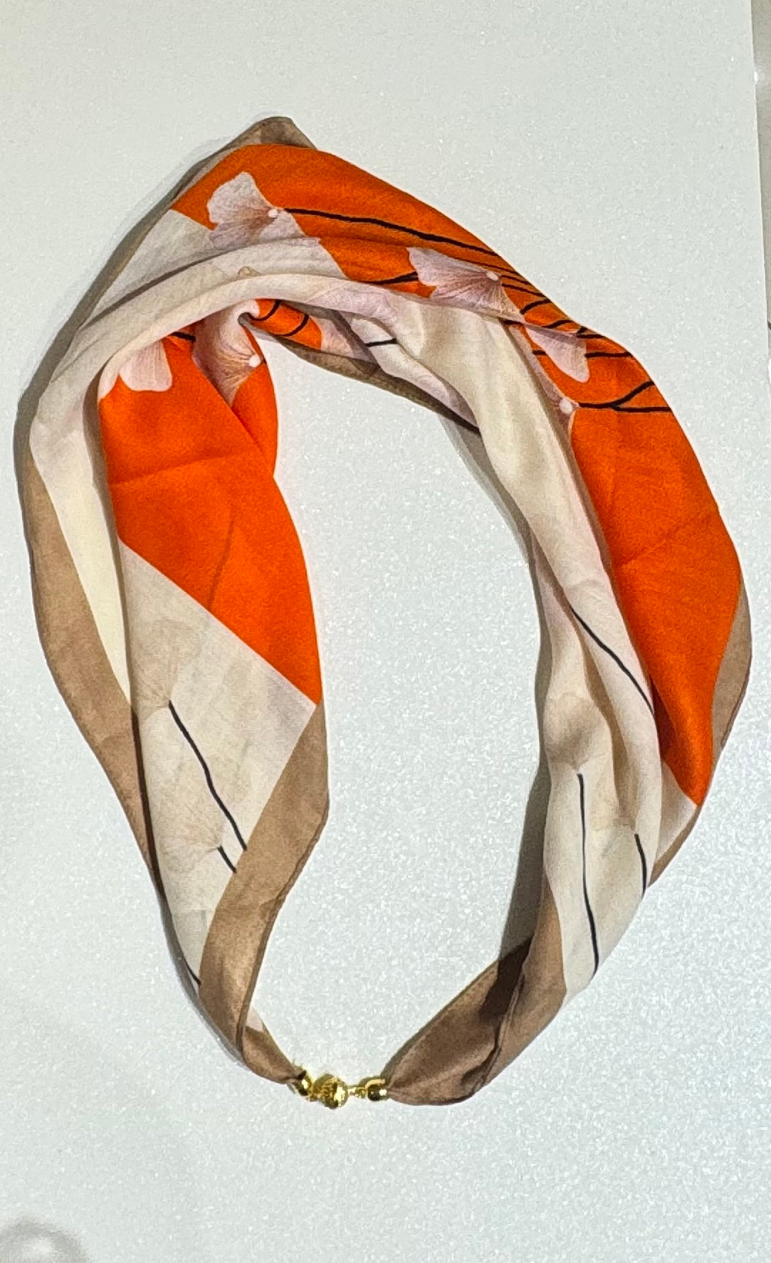 Skarelė su magnetukais (D118)