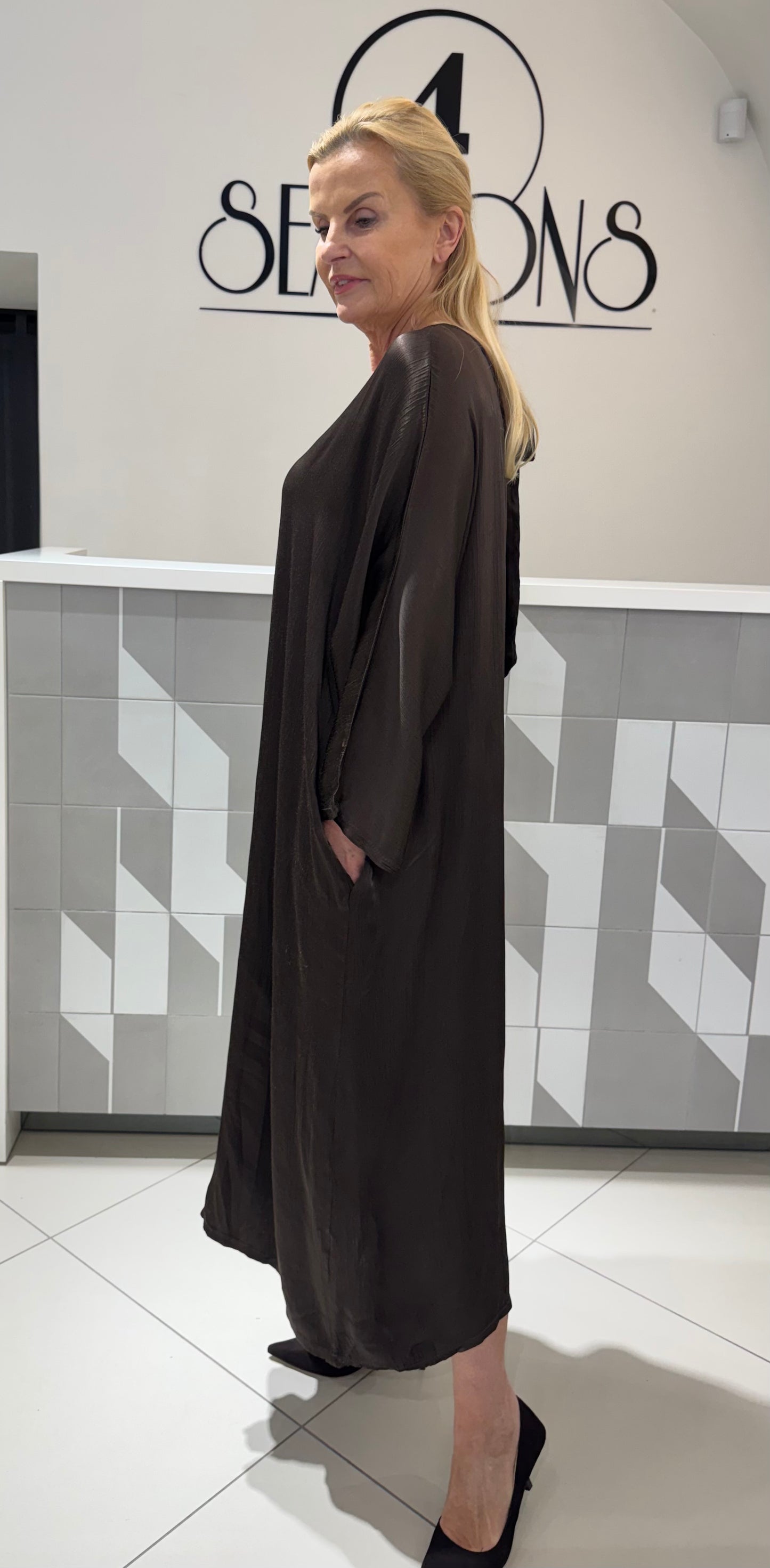 Suknelė didesniam dydžiui (S202)