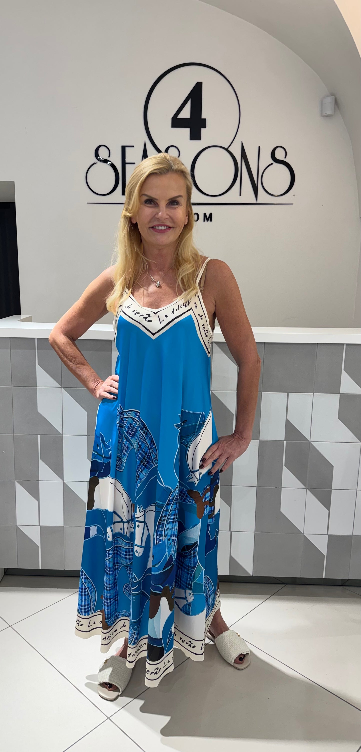 Suknelė su arkliukais (S202)