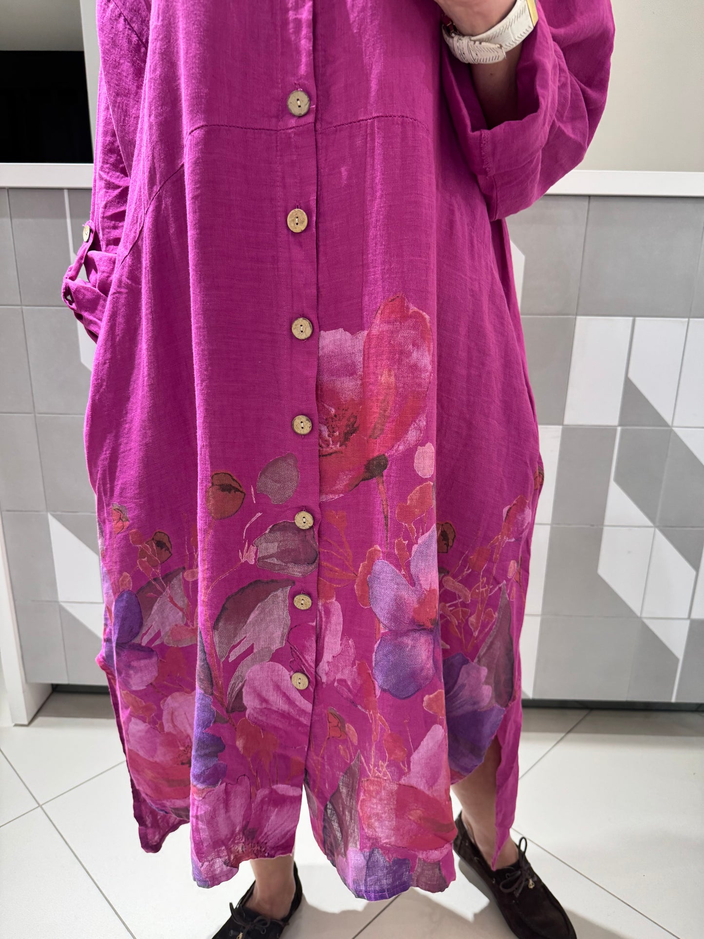 Lino suknelė su gėlėmis (S219)