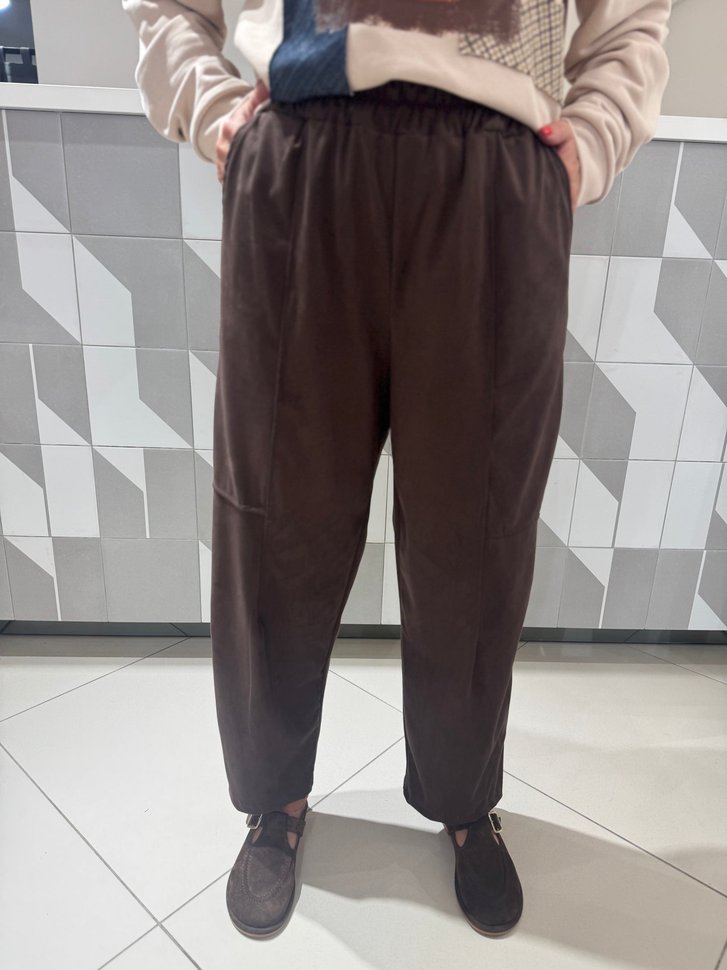 Kelnės didesniam dydžiui (zomšos imitacija ) (K515)