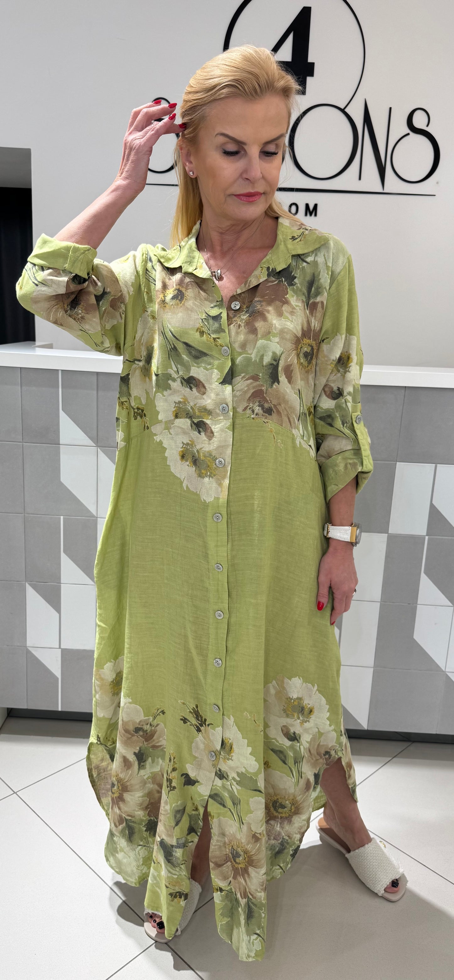 Lininė suknelė su gėlėmis (S218)