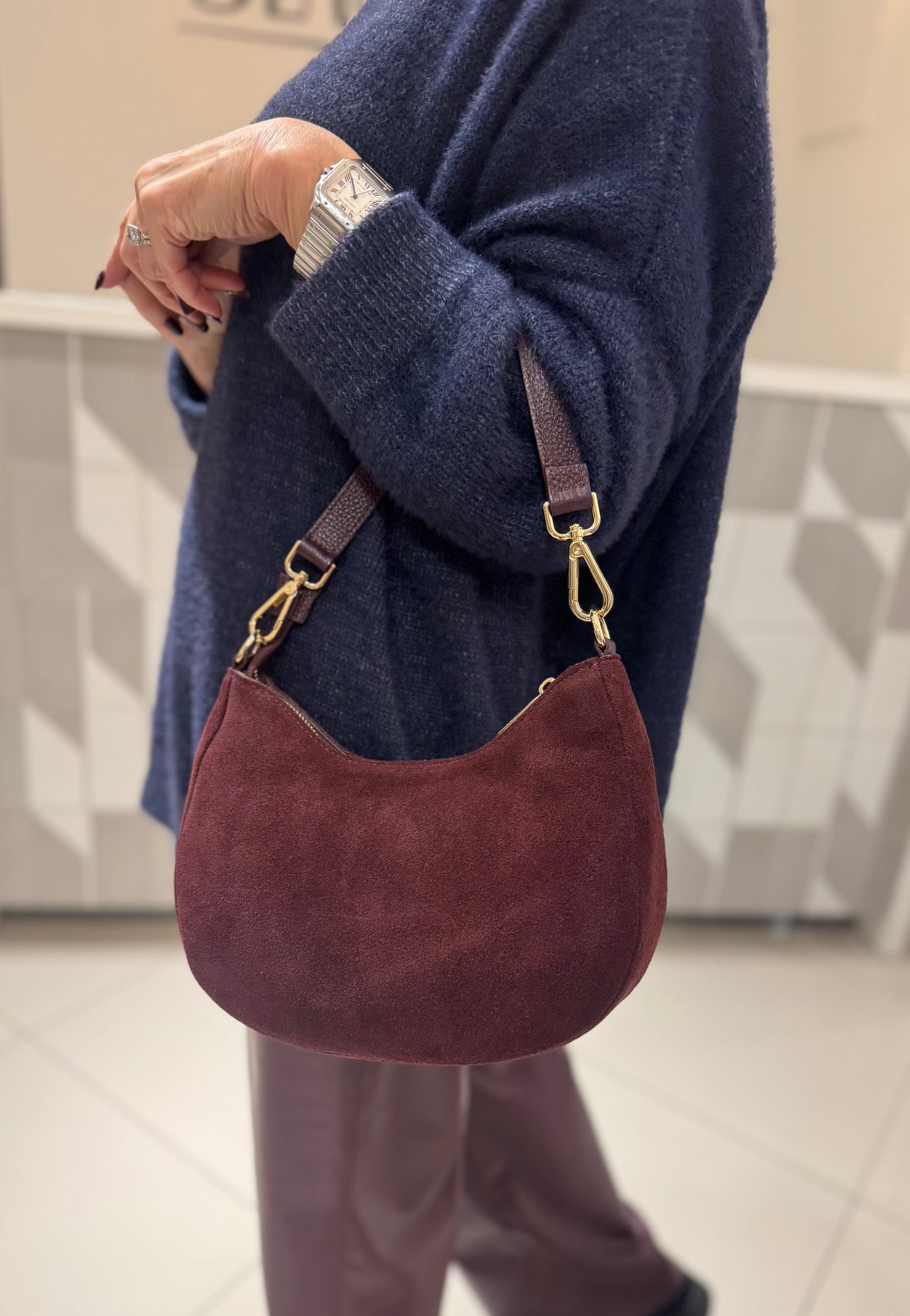 Rankinė skeltinės odos (R73)