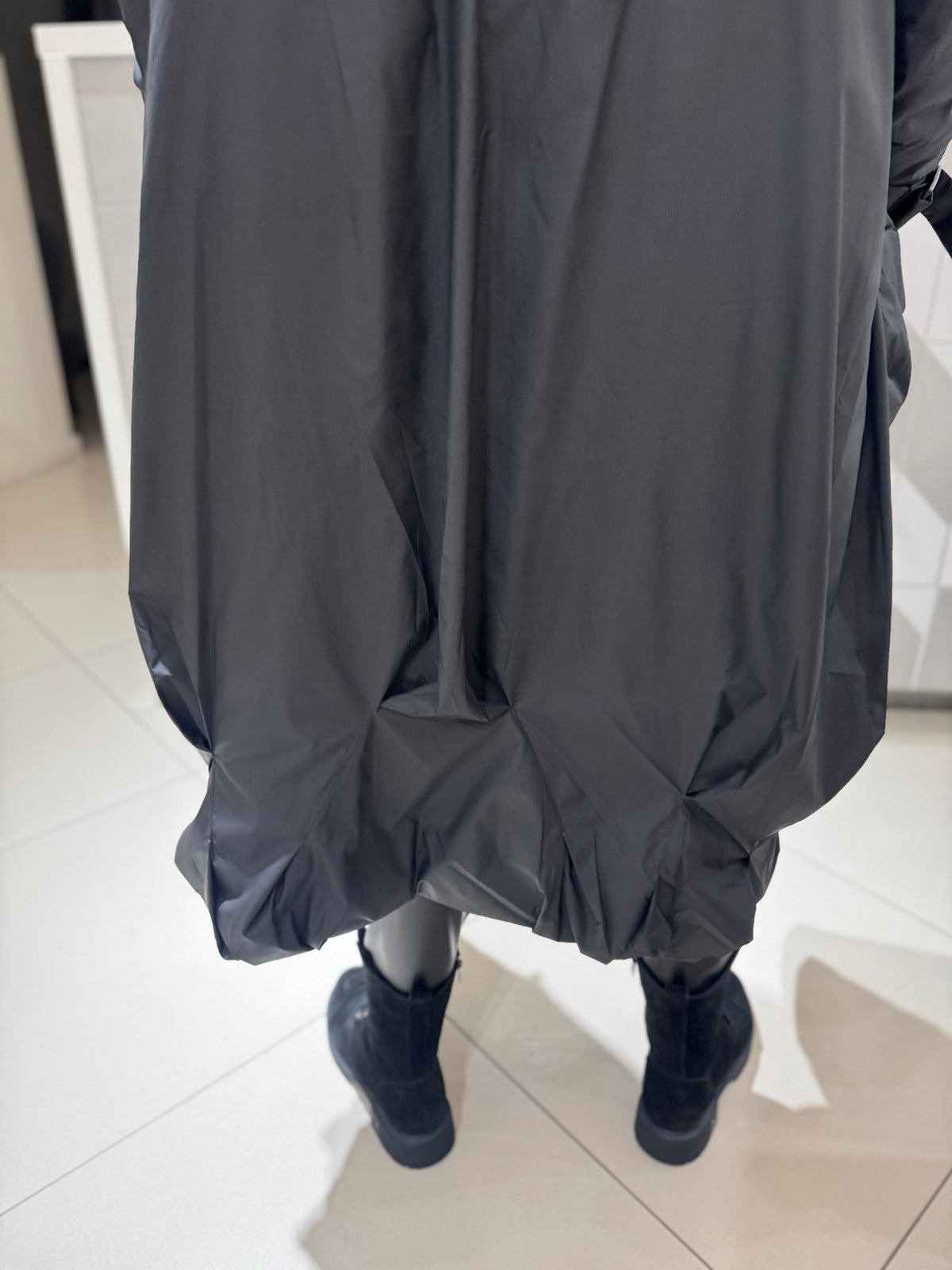 Ilga pūkine striukė (B209)
