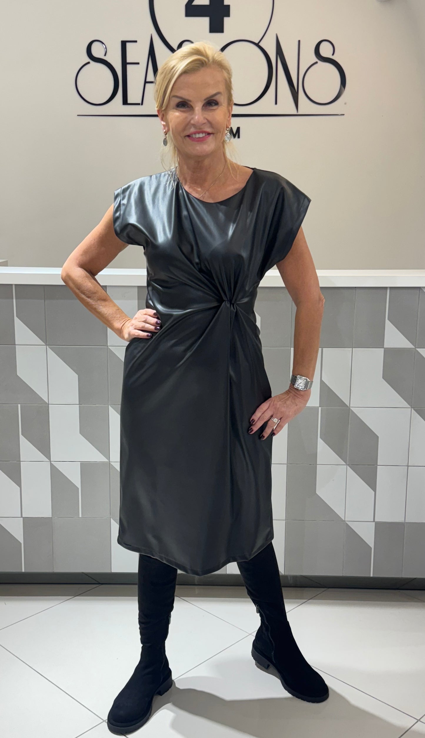 Eko odos suknelė (S130)