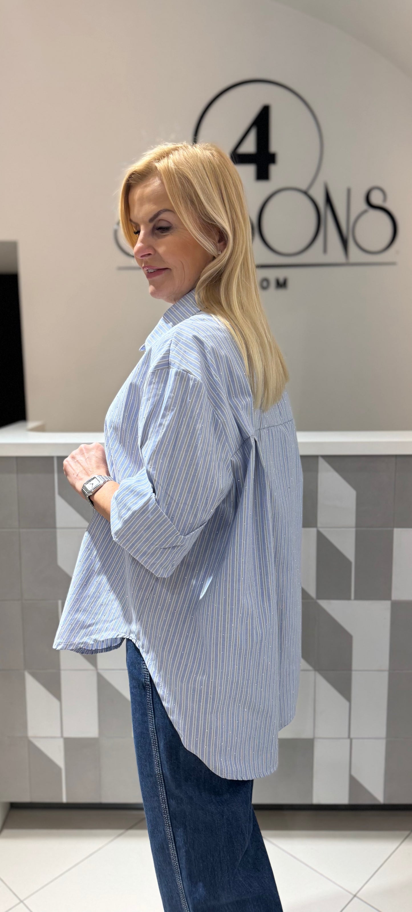 Dryžuoti marškiniai su žėručiais (p879)