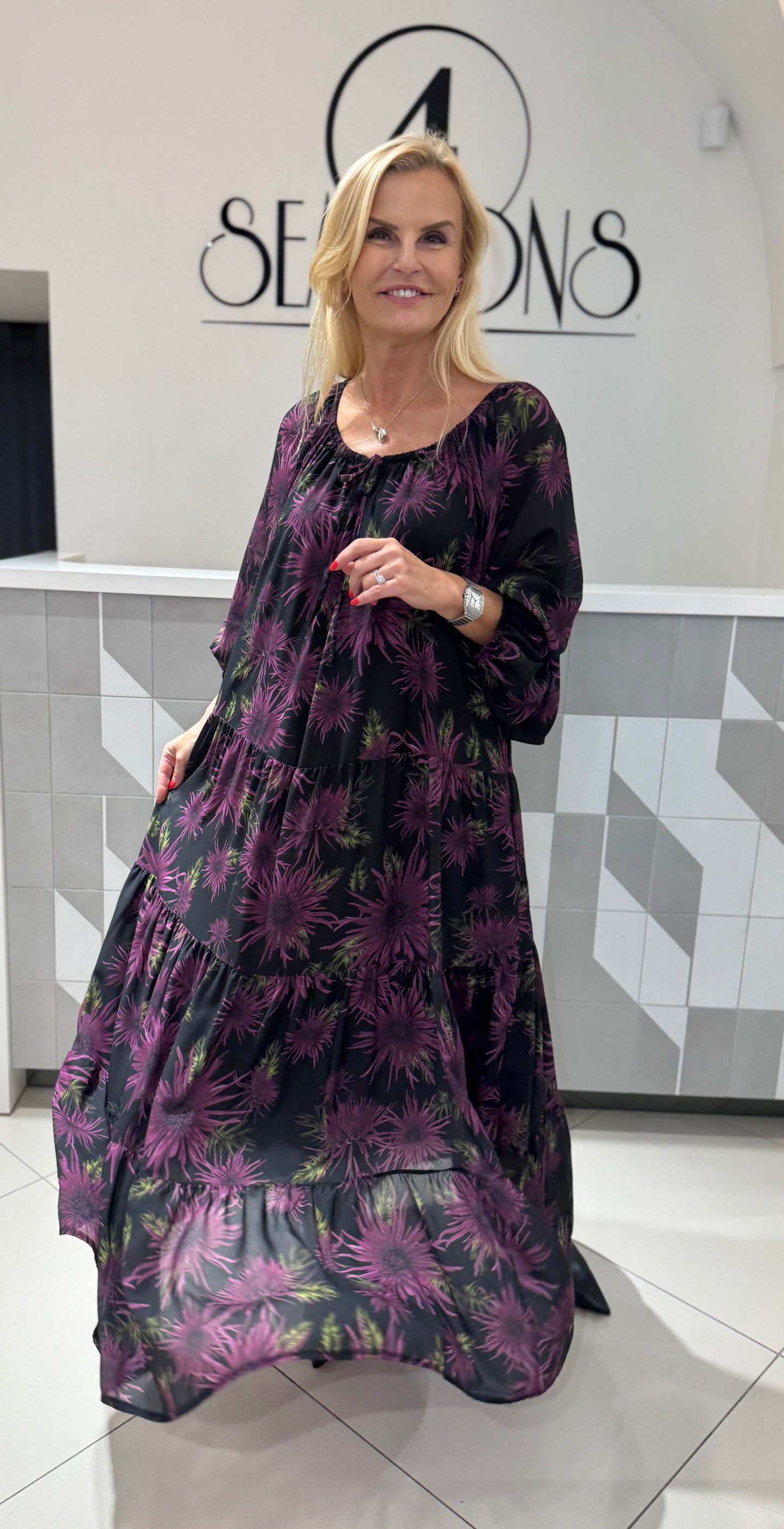 Suknelė didesniam  dydžiui (Sasha Ferrano) (S119)