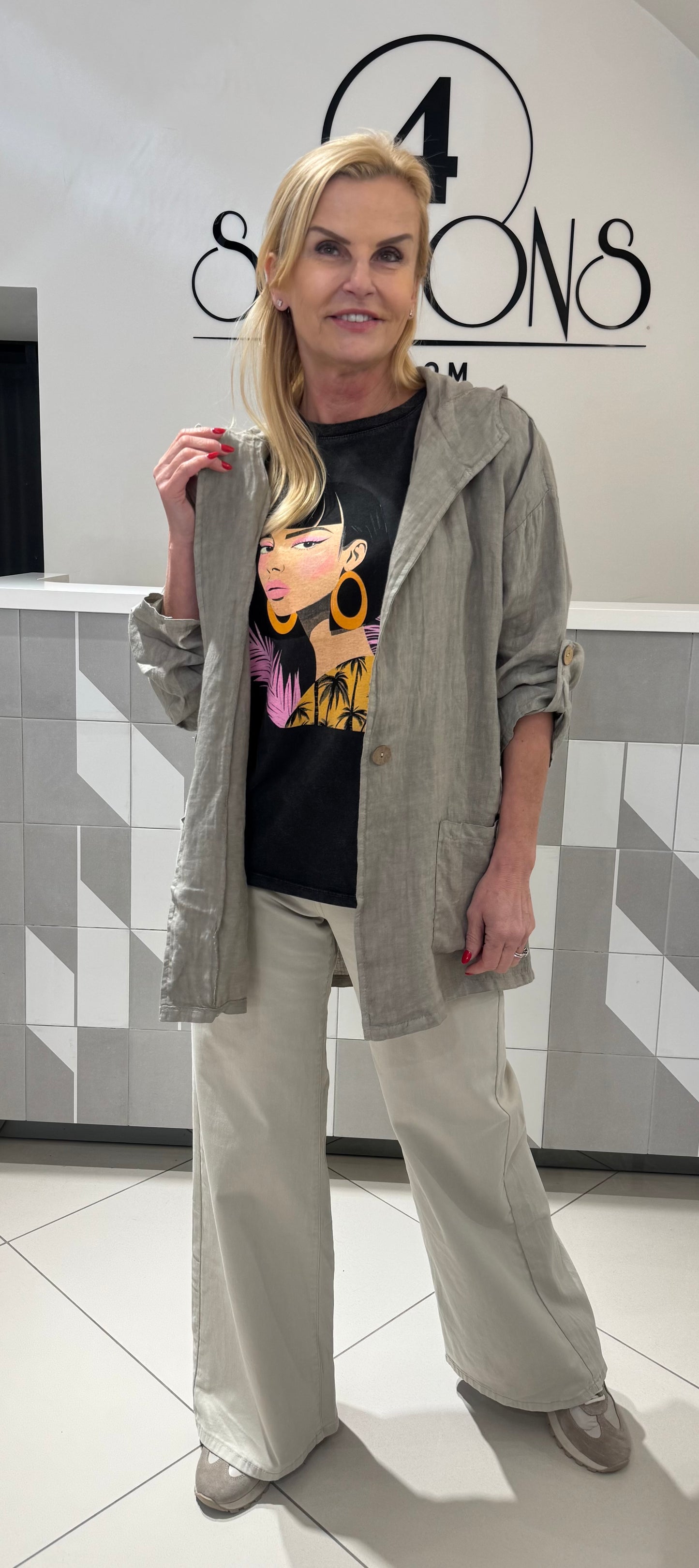 Lininis švarkas su goubtuvu (Sv169)