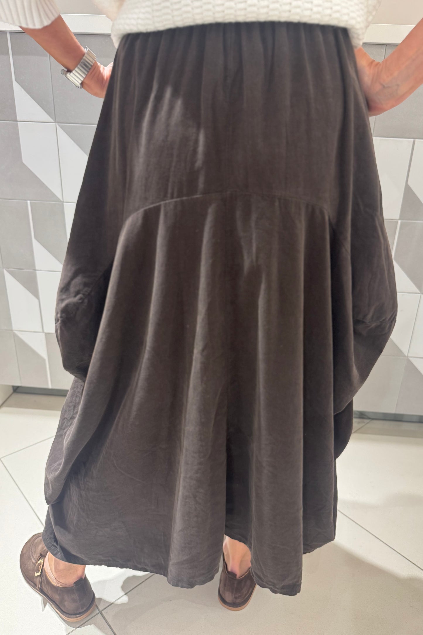 Smulkaus velvetinio audinio sijonas (Si102)