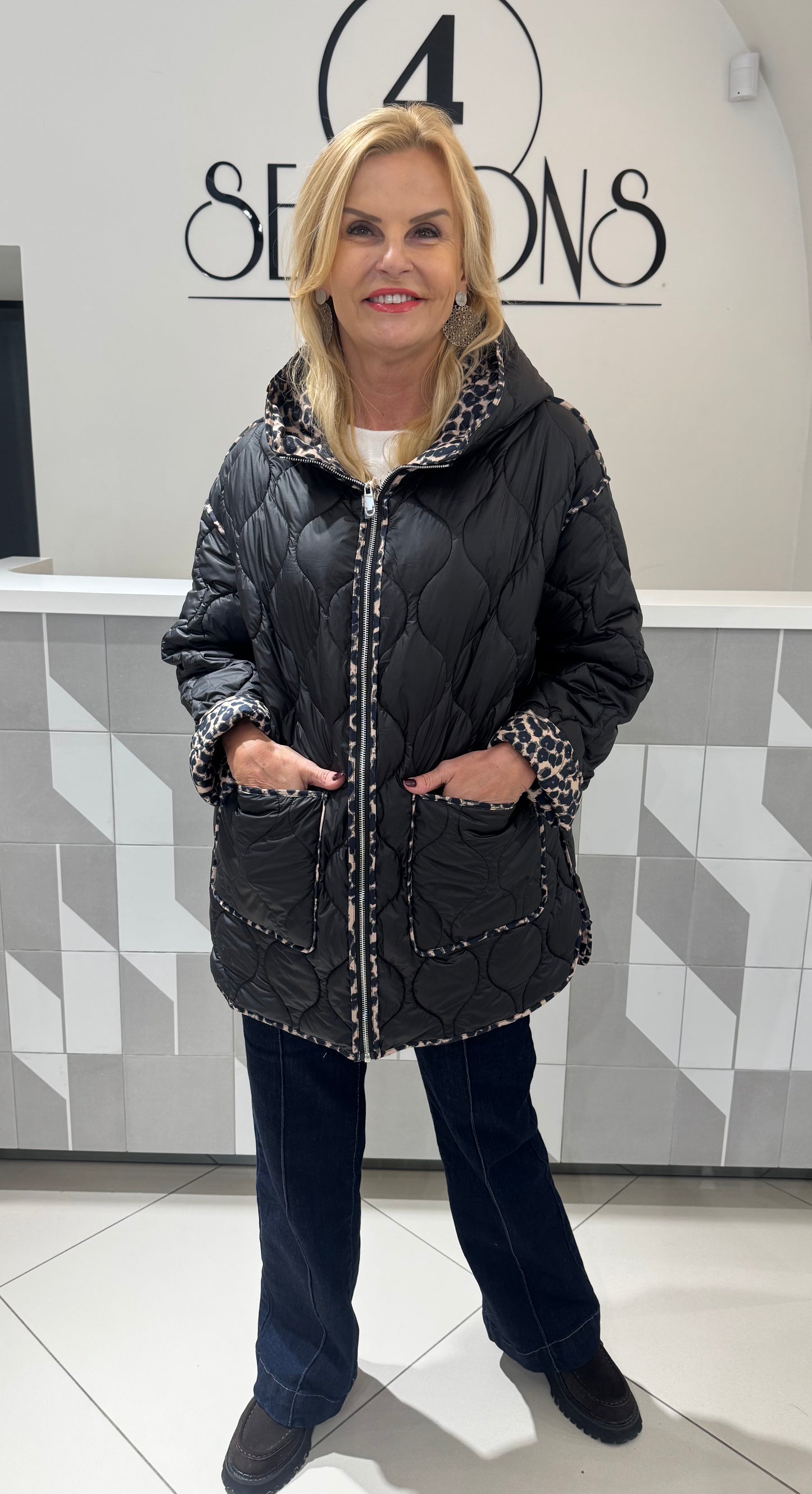 Dvipuse striukė (B234)