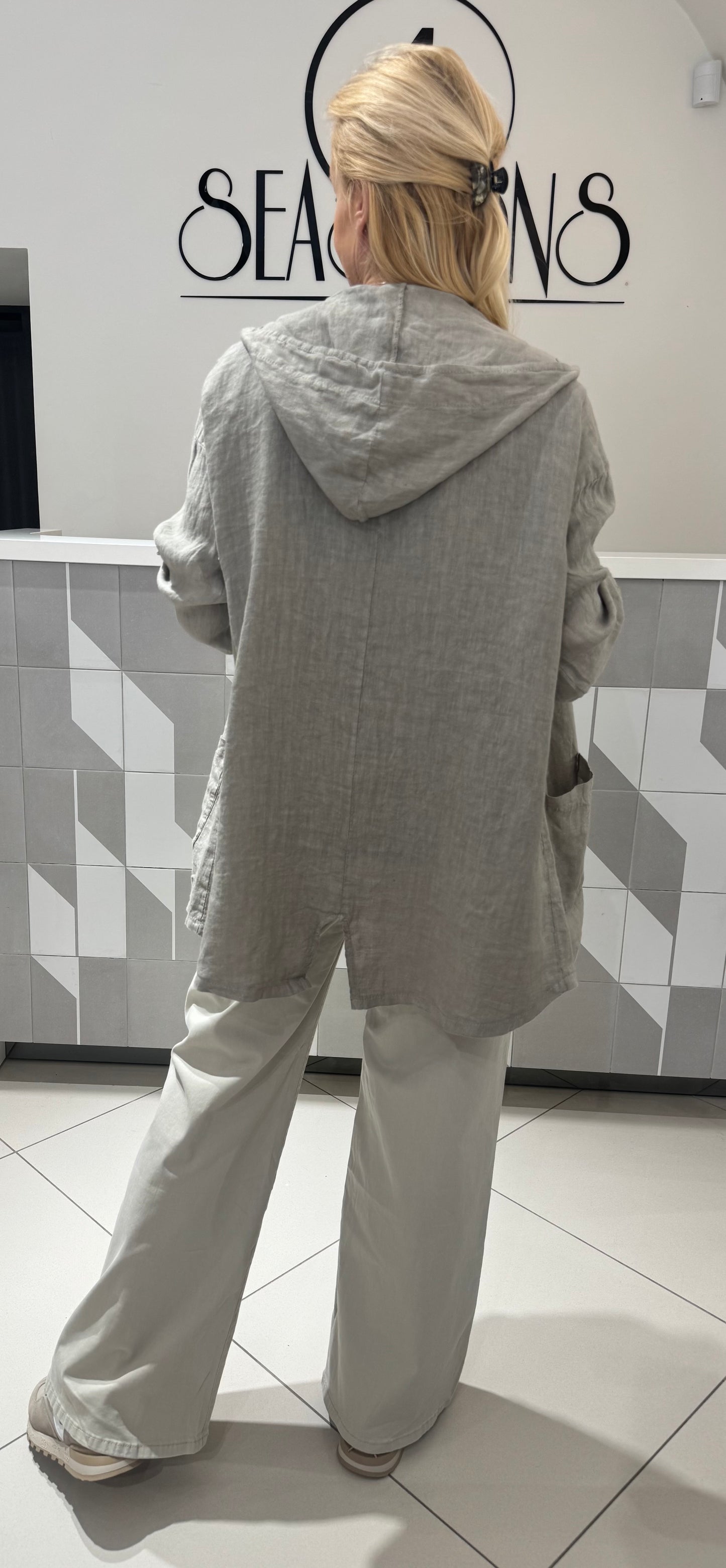 Lininis švarkas su goubtuvu (Sv169)