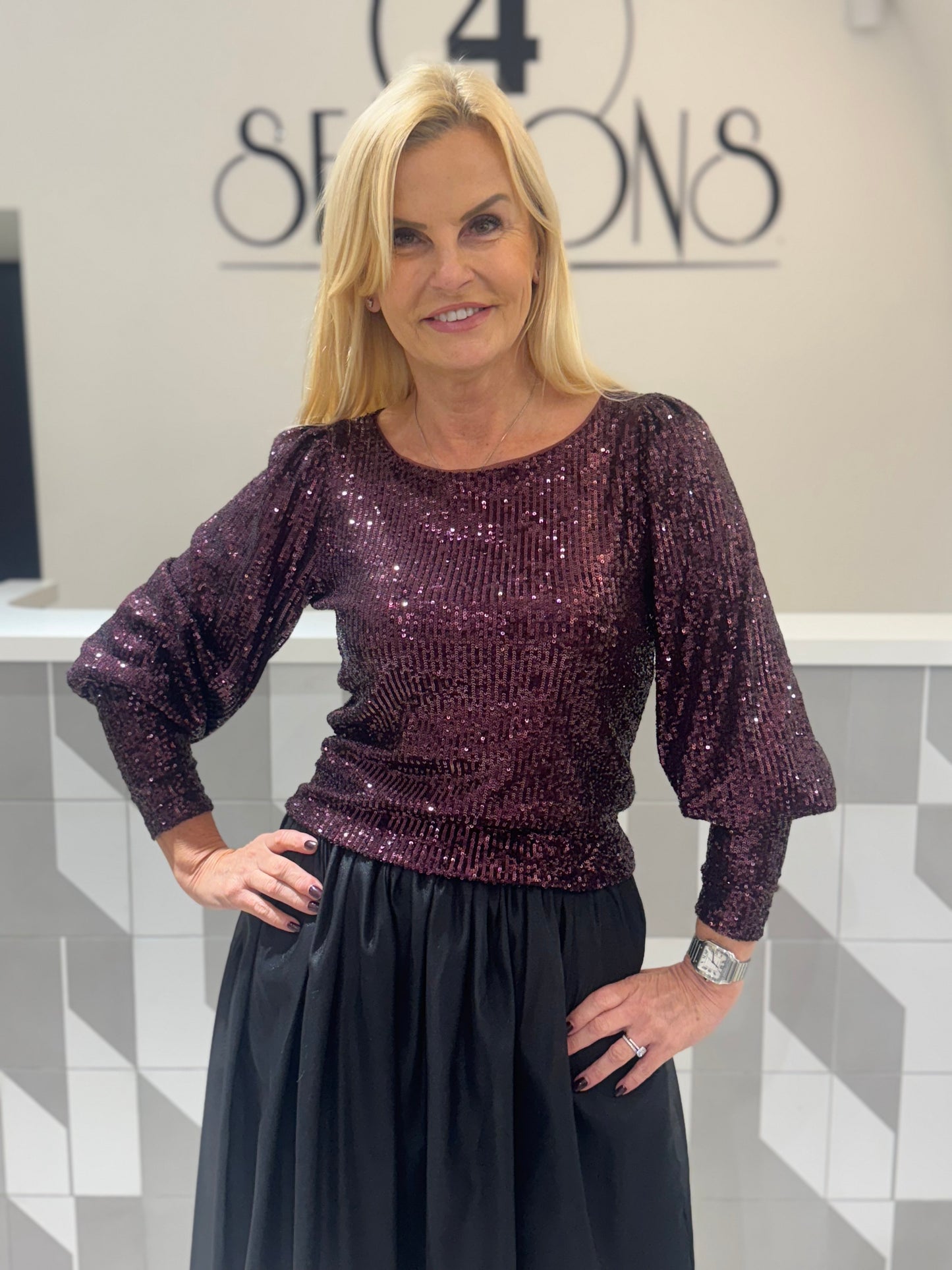 Palaidinė su žvyneliais (P867)