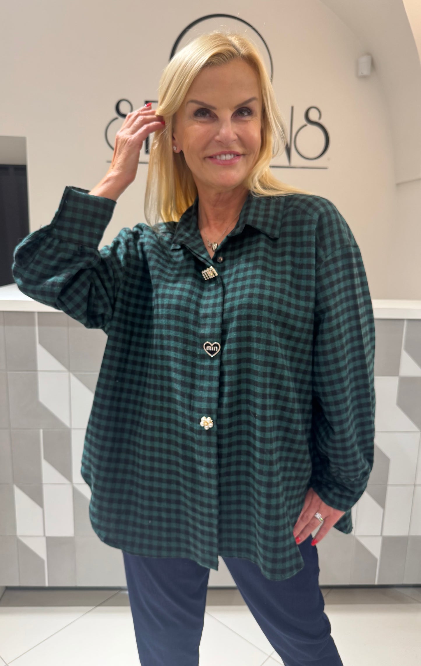 Languoti marškiniai (p837)