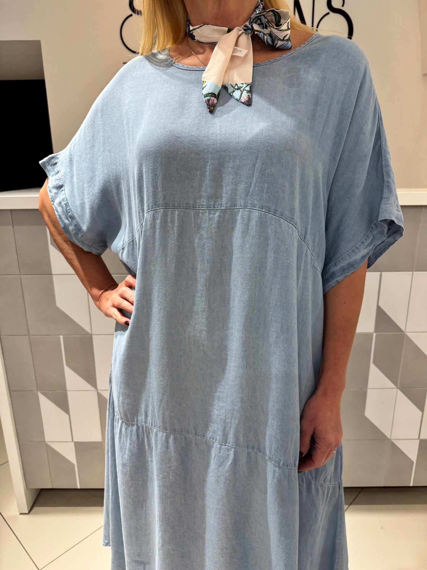 Suknelė plono džinsinio audinio (S195)