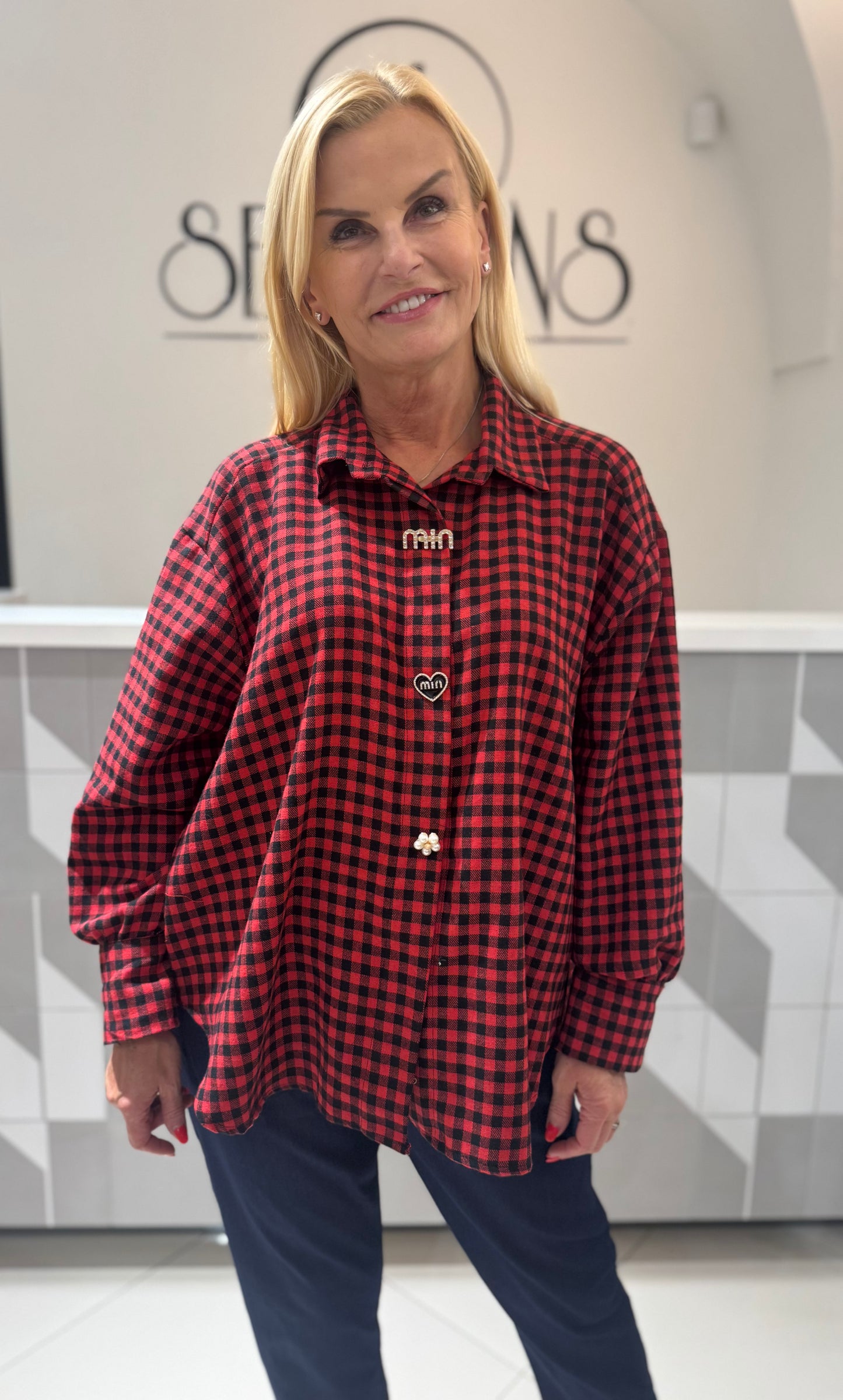 Languoti marškiniai (p837)