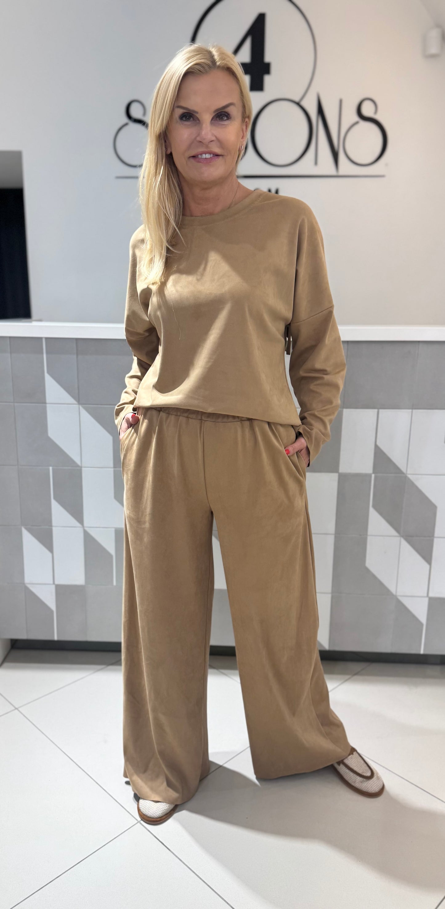 Kelnės didesniam dydžiui (zomšos imitacija )K516)