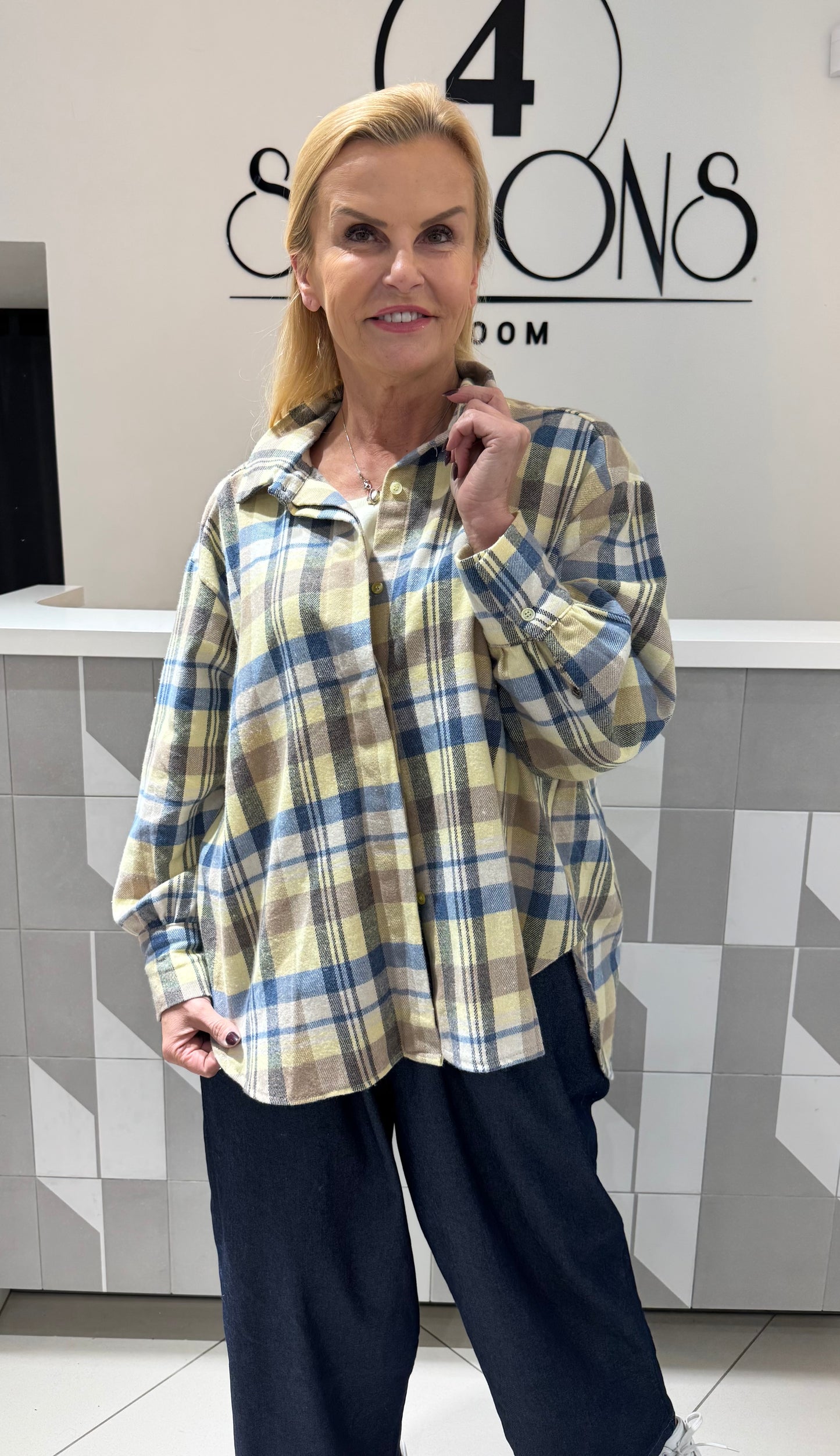 Languoti marškiniai (P900)