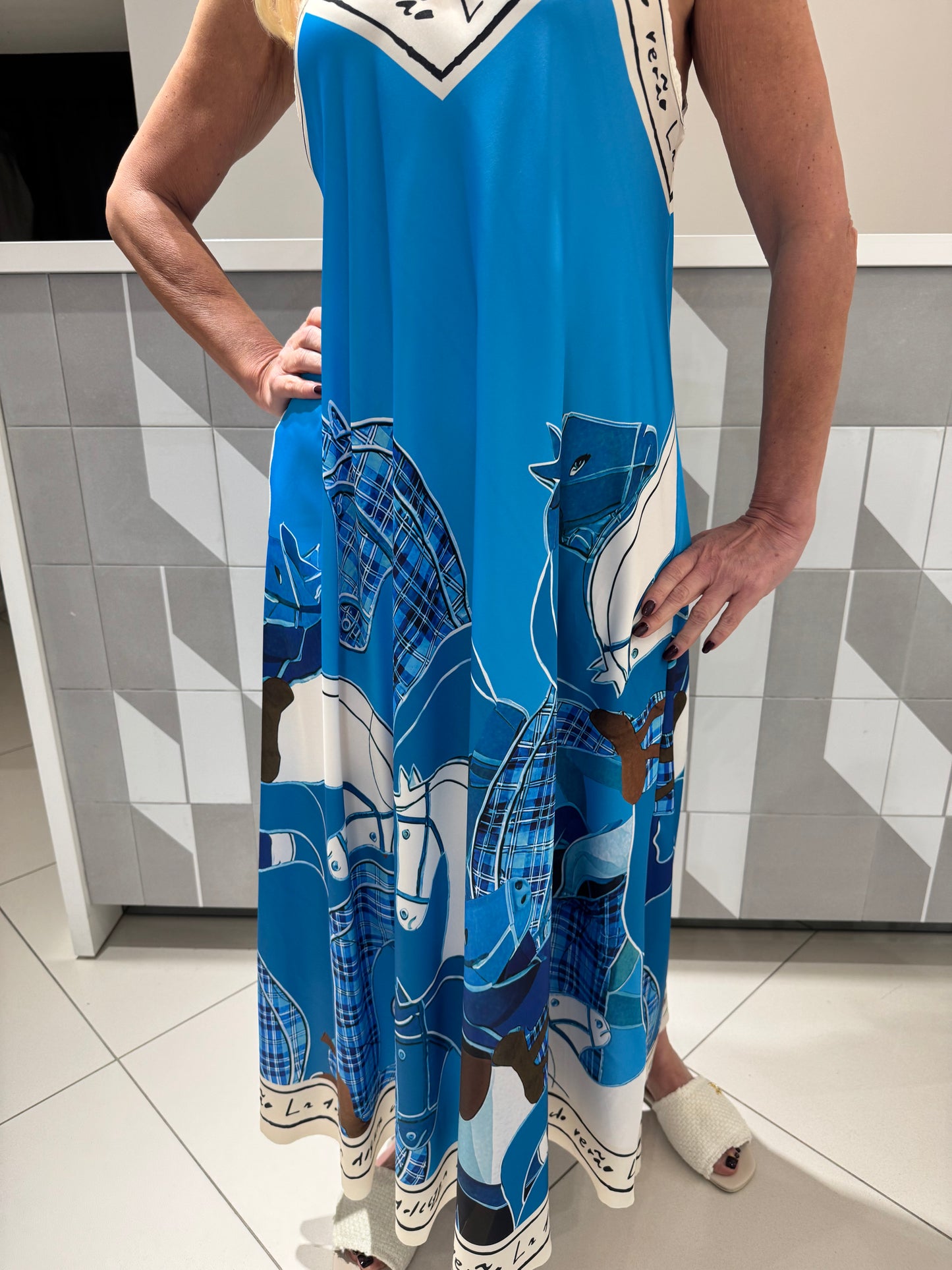 Suknelė su arkliukais (S202)