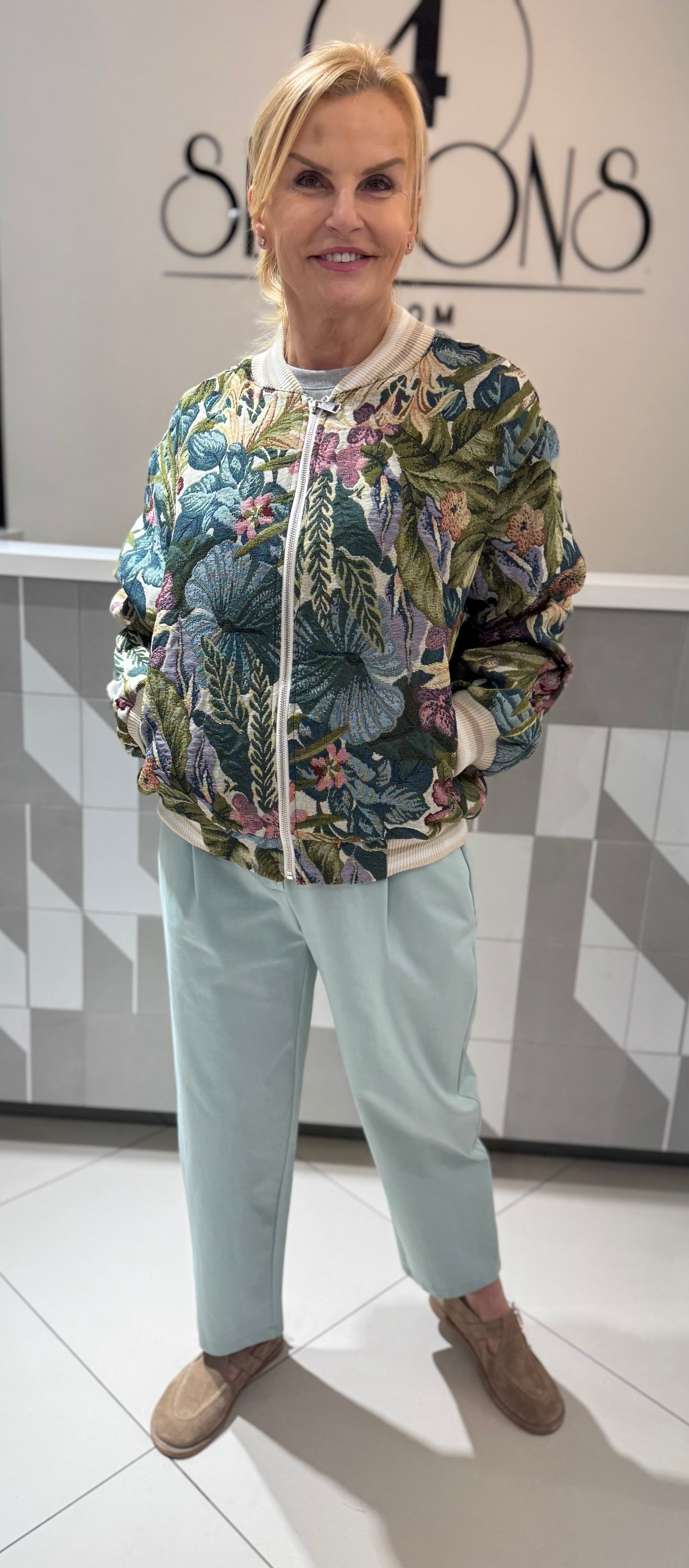 Striukė -bomberis su džinsiniu audiniu (Sv158)