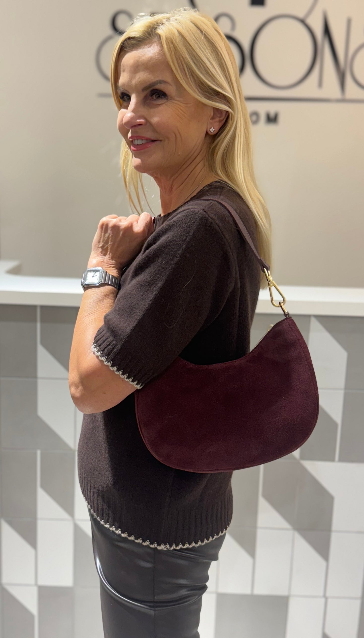 Rankinė skeltinės odos (R73)