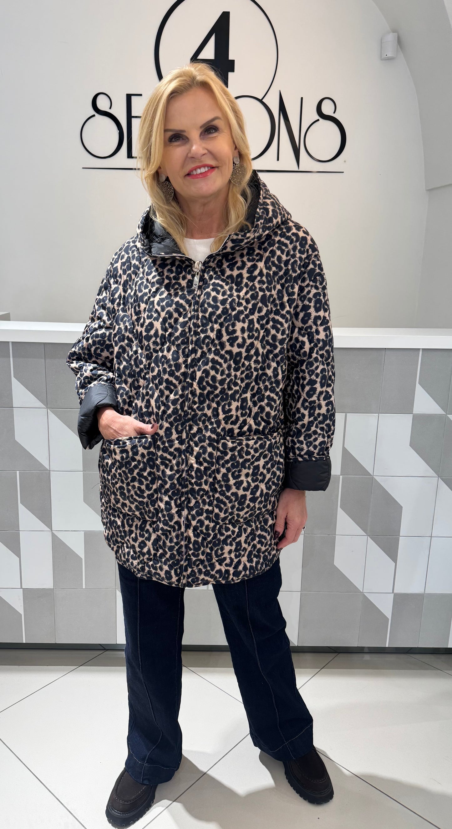 Dvipuse striukė (B234)