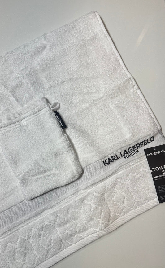 Rankšluostis su kempine