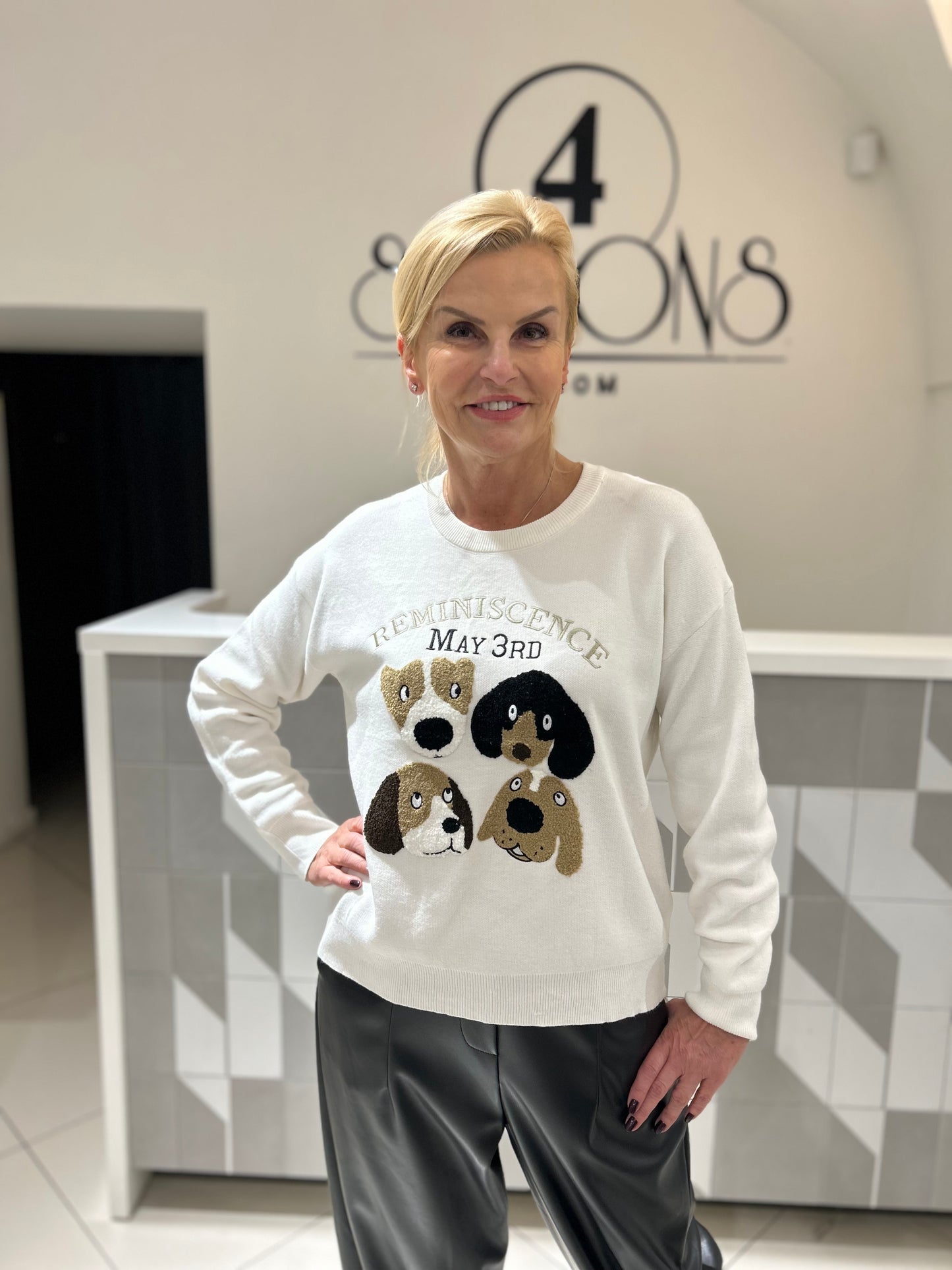 Megztukas su šuniukais (M475)