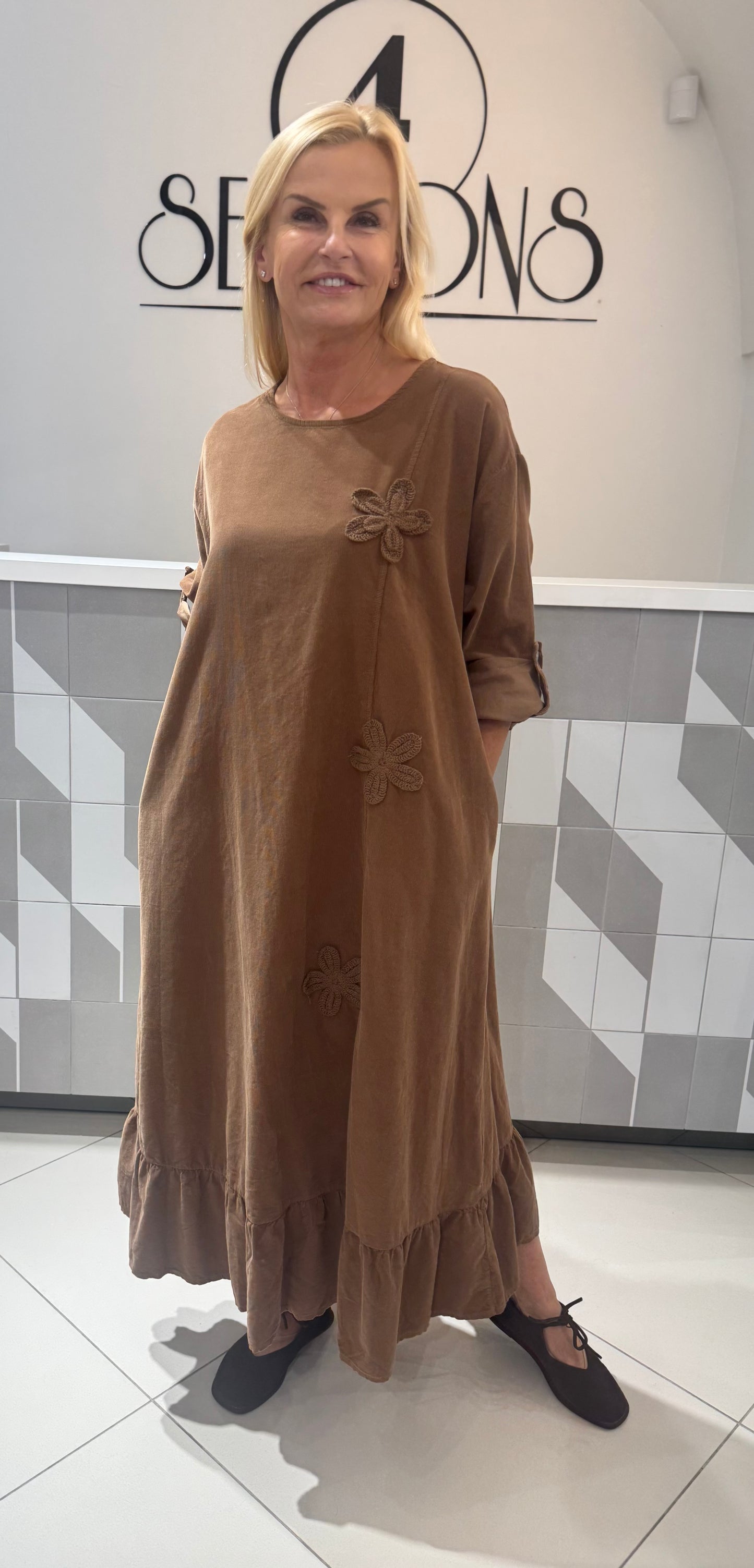 Plono velvetinio audinio suknelė (S144)