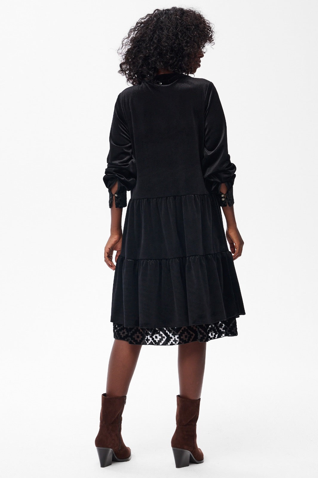 Suknelė veliūrinio audinio (S163)