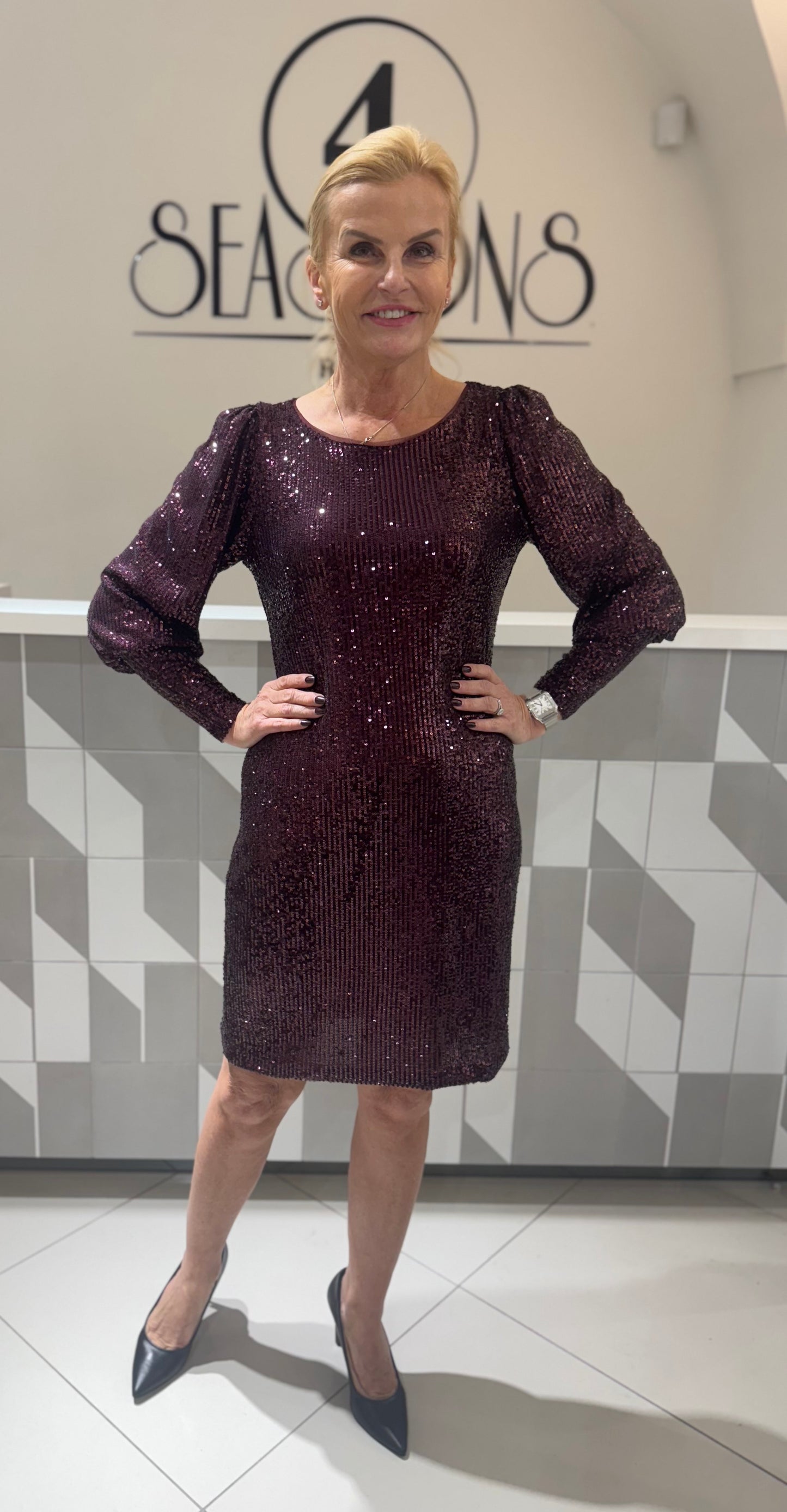 Suknelė su žėručiais (S167)