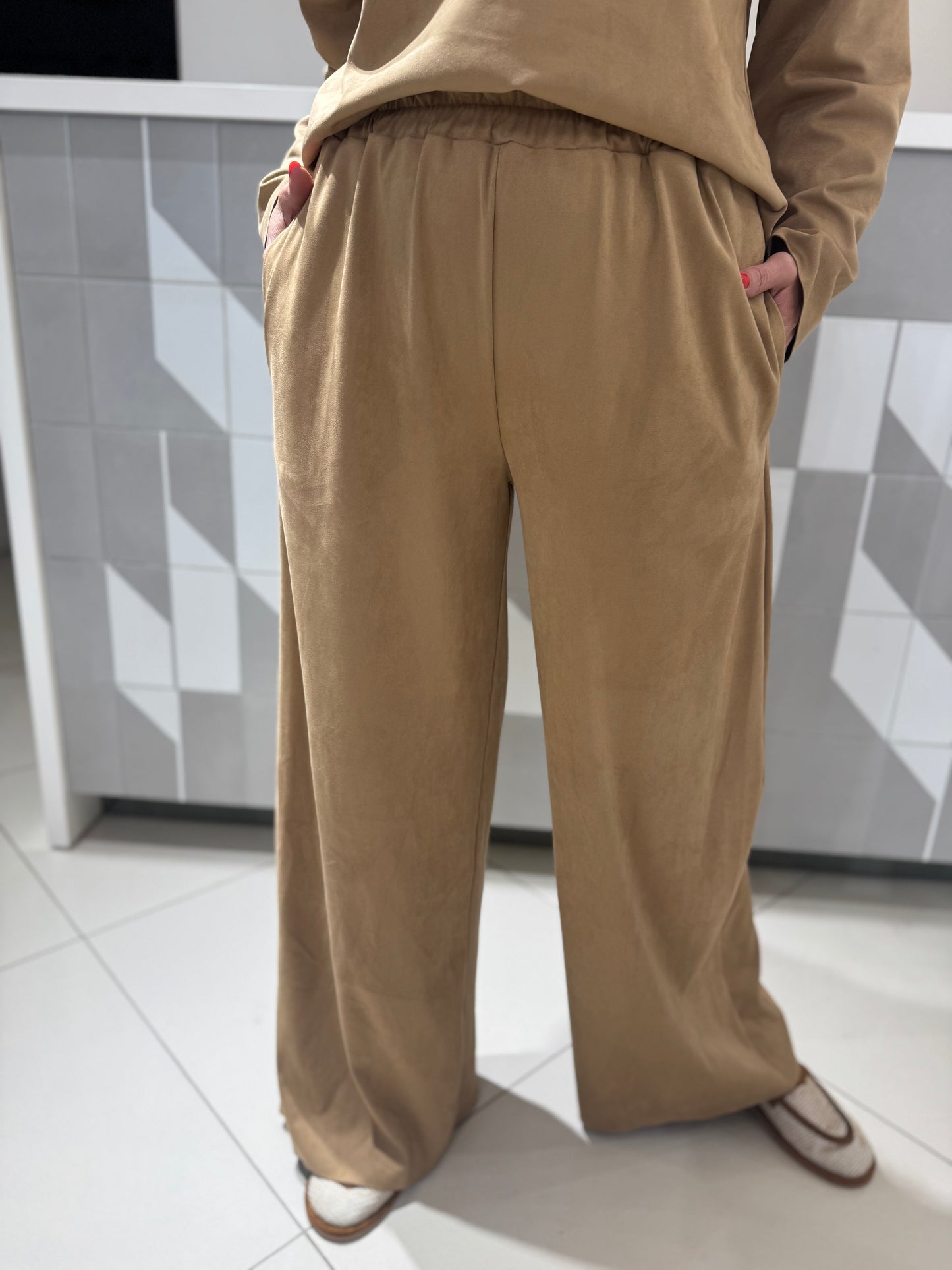 Kelnės didesniam dydžiui (zomšos imitacija )K516)