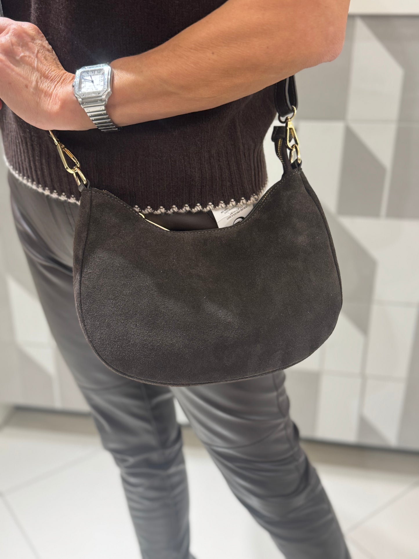 Rankinė skeltinės odos (R73)