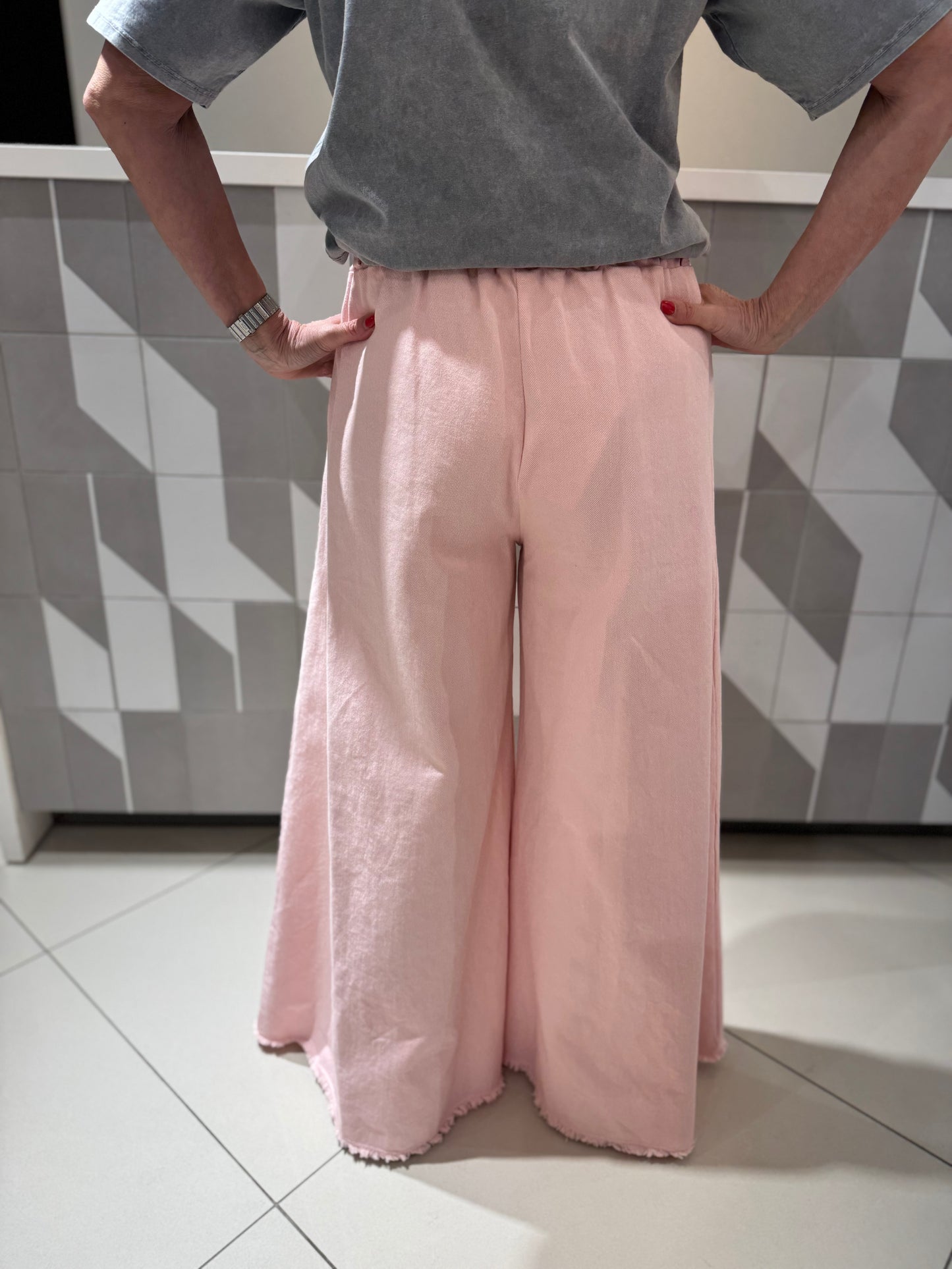 Kelnės plataus modelio (K573)